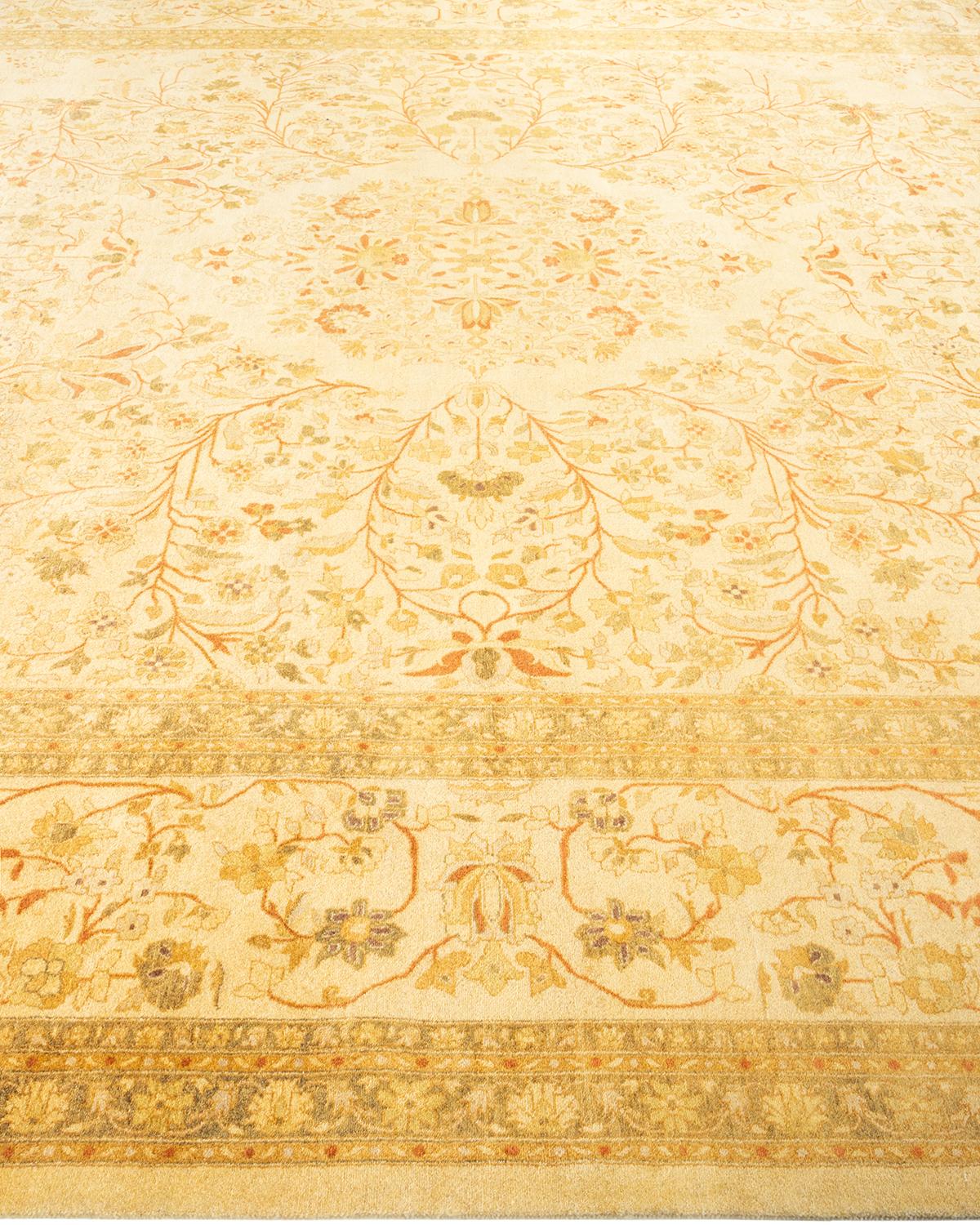 Tapis unique Oriental Mogul ivoire noué à la main unique en son genre Neuf - En vente à Norwalk, CT