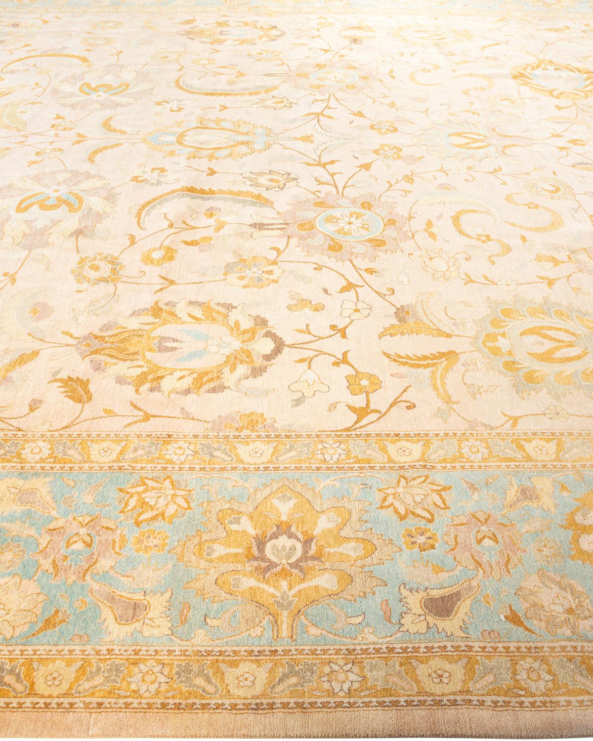 One-of-a-kind Hand Knotted Oriental Mogul Ivory Area Rug In New Condition For Sale In Norwalk, CT