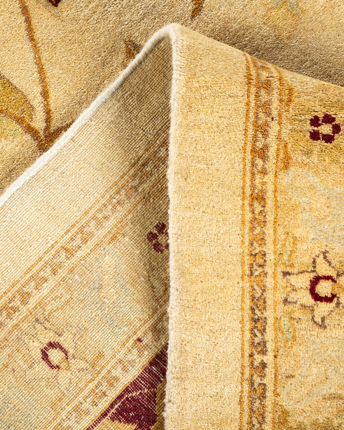 Laine Tapis d'Orient Mogul Ivoire noué à la main, unique en son genre en vente
