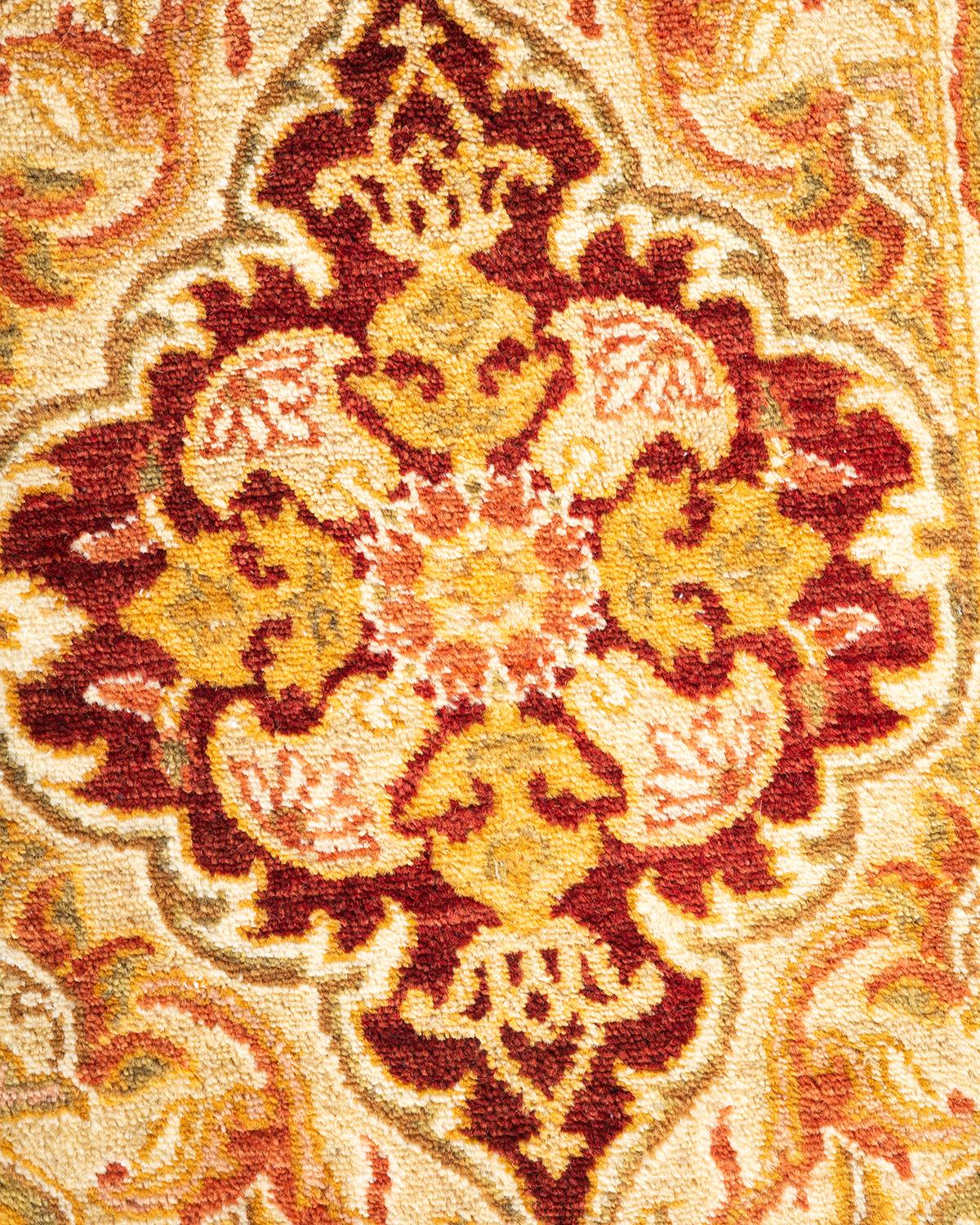Handgeknüpfter orientalischer Mogul elfenbeinfarbener Teppich in Elfenbein, Unikat (Pakistanisch) im Angebot