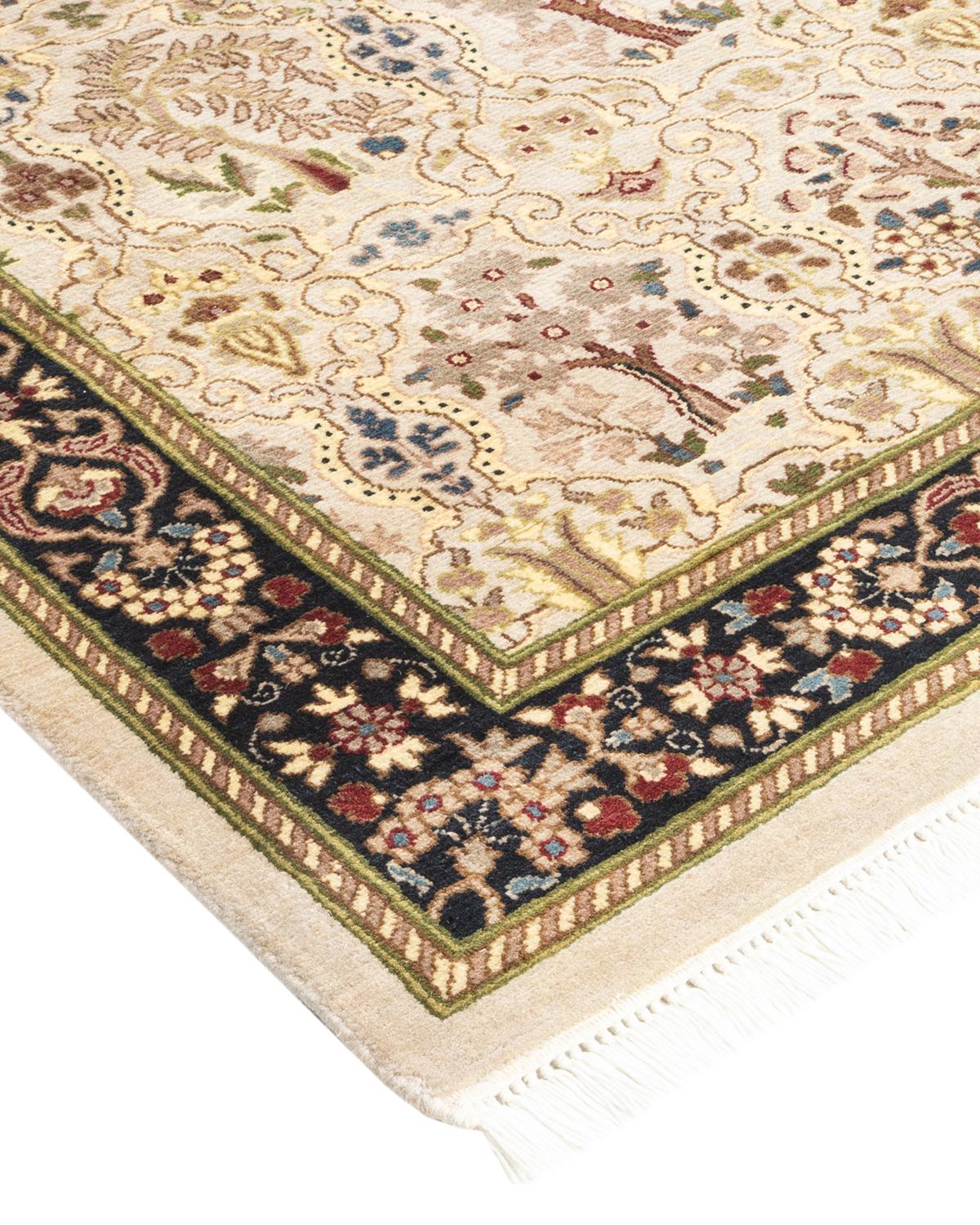 Die Teppiche der Mogul-Kollektion bringen mit ihren zurückhaltenden Farben und Allover-Mustern zeitlose Eleganz in jeden Raum. Beeinflusst von einem Spektrum türkischer, indischer und persischer Designs, lassen die Kunsthandwerker, die diese