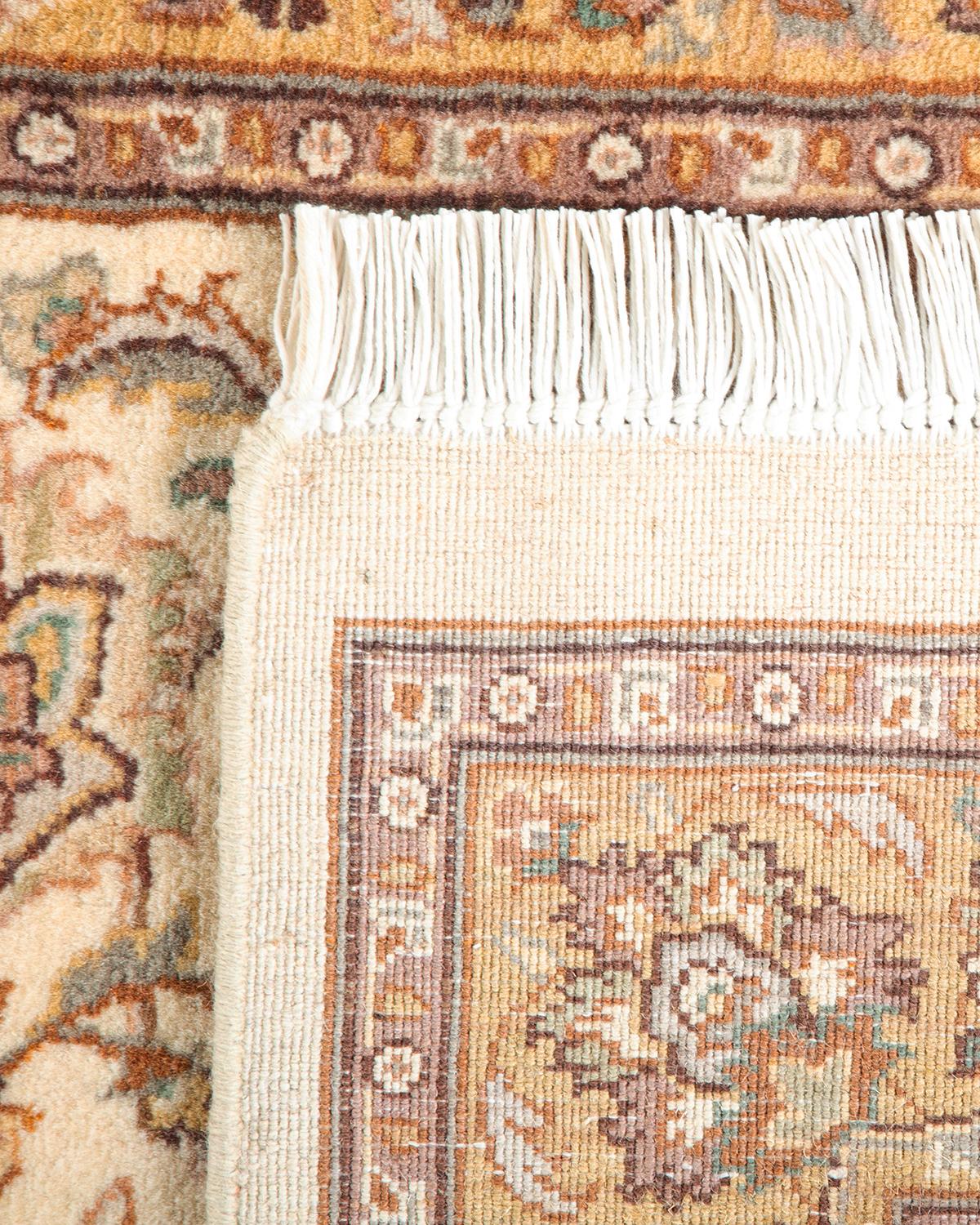 Handgeknüpfter orientalischer Mogul elfenbeinfarbener Teppich in Elfenbein, Unikat (21. Jahrhundert und zeitgenössisch) im Angebot