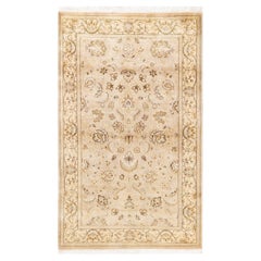 Tapis Oriental Mogul ivoire noué à la main, unique en son genre