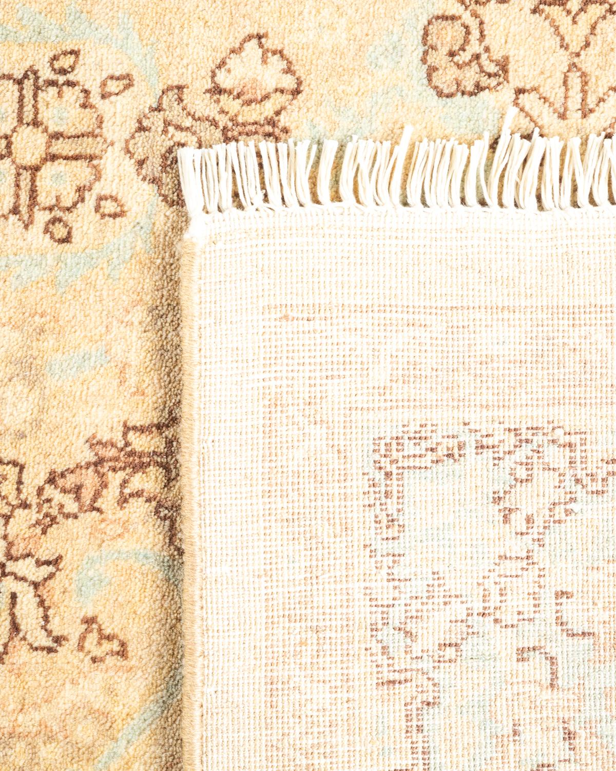 XXIe siècle et contemporain Tapis unique Oriental Mogul ivoire noué à la main unique en son genre en vente