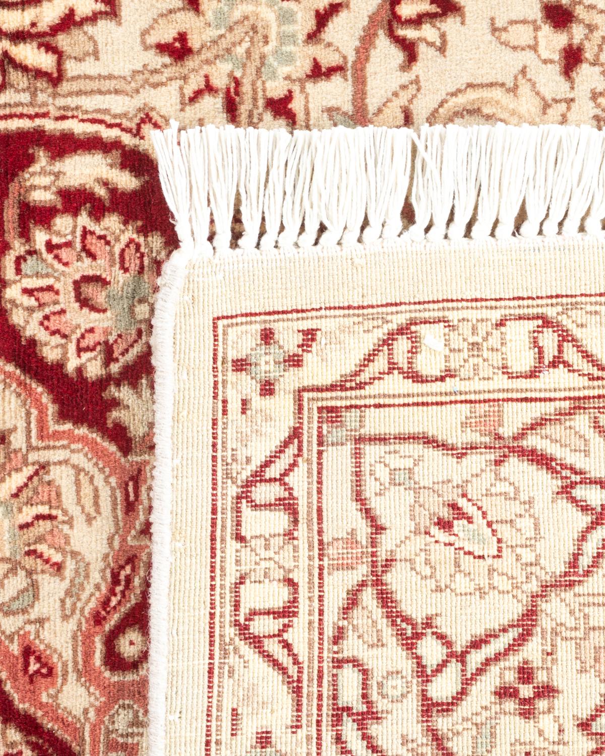 Handgeknüpfter orientalischer Mogul elfenbeinfarbener Teppich in Elfenbein, Unikat (21. Jahrhundert und zeitgenössisch)