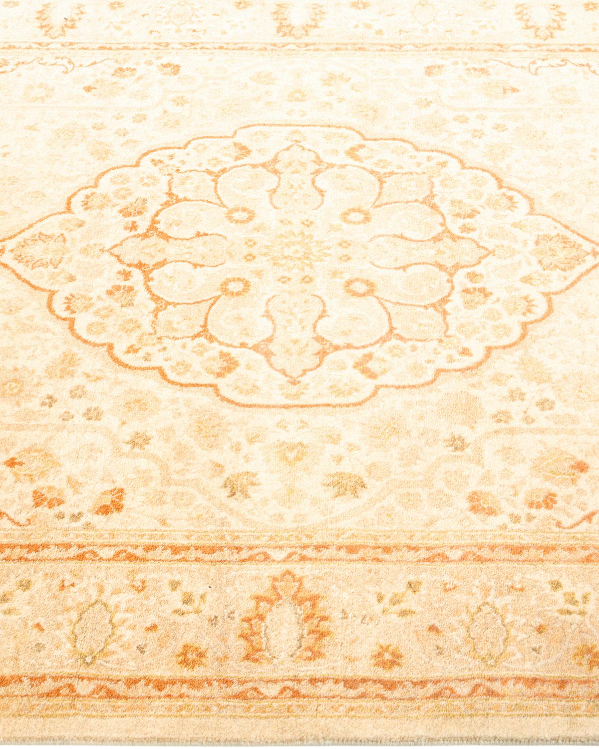 Handgeknüpfter orientalischer Mogul elfenbeinfarbener Teppich in Elfenbein, Unikat im Zustand „Neu“ im Angebot in Norwalk, CT