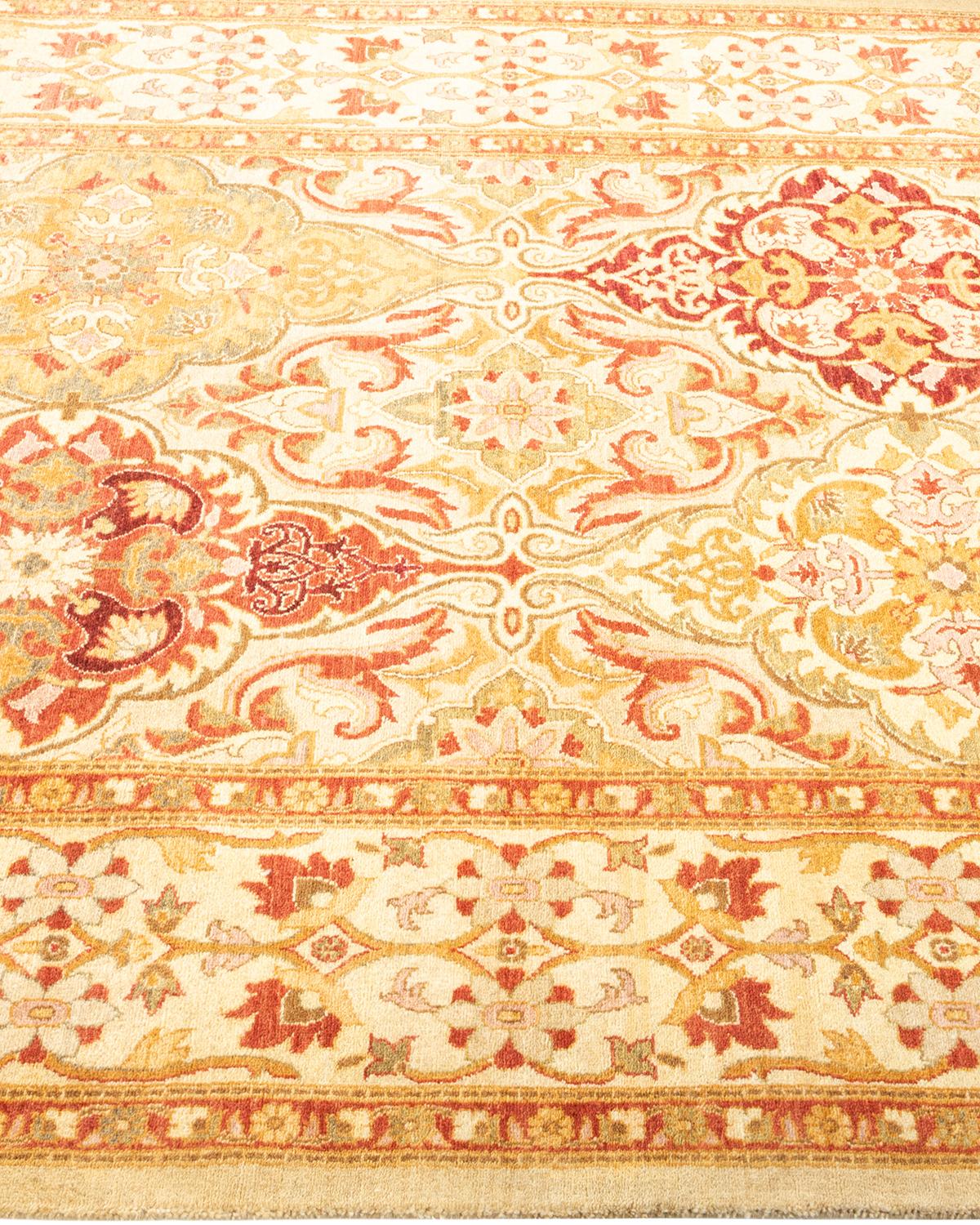 Tappeto orientale Mogul Ivory, unico nel suo genere e annodato a mano In condizioni Nuovo in vendita a Norwalk, CT