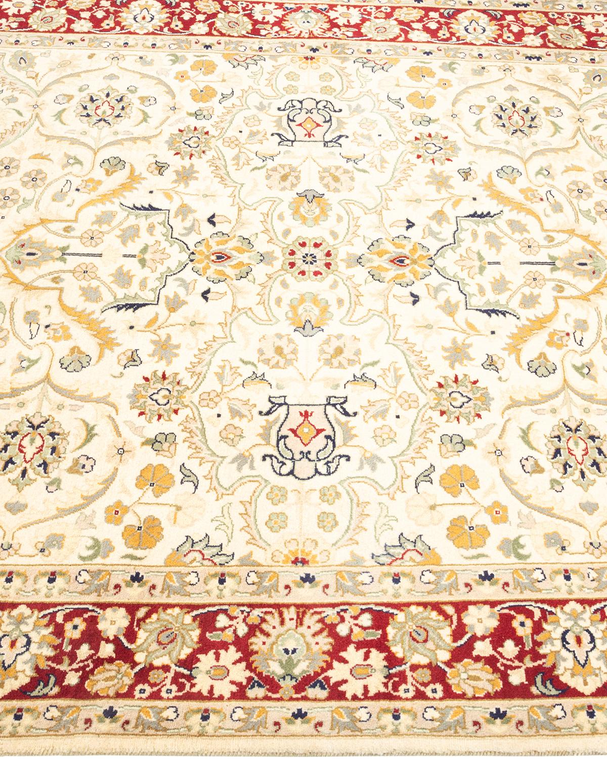Tappeto orientale Mogul Ivory, unico nel suo genere e annodato a mano In condizioni Nuovo in vendita a Norwalk, CT