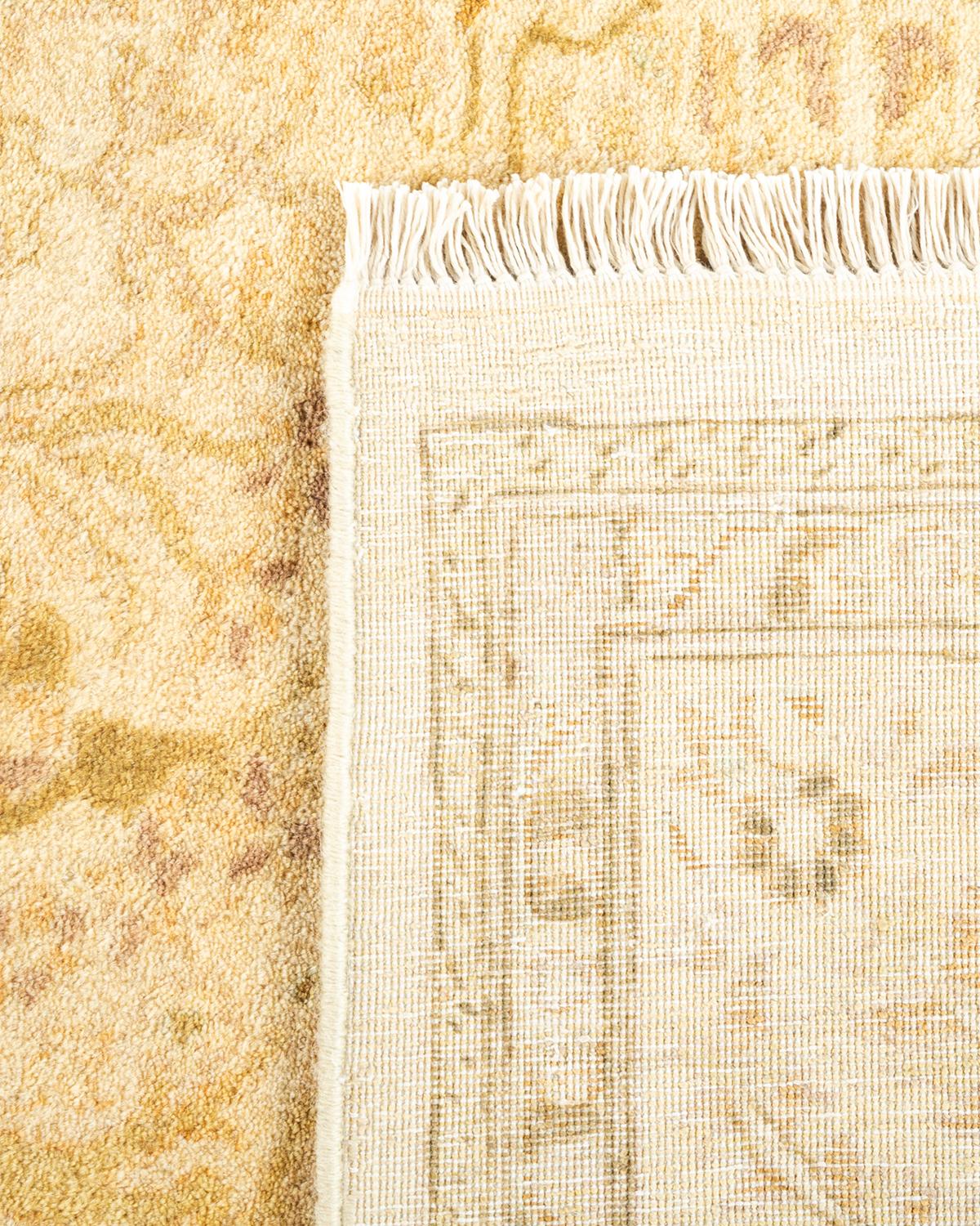 XXIe siècle et contemporain Tapis Oriental Mogul ivoire noué à la main, unique en son genre en vente