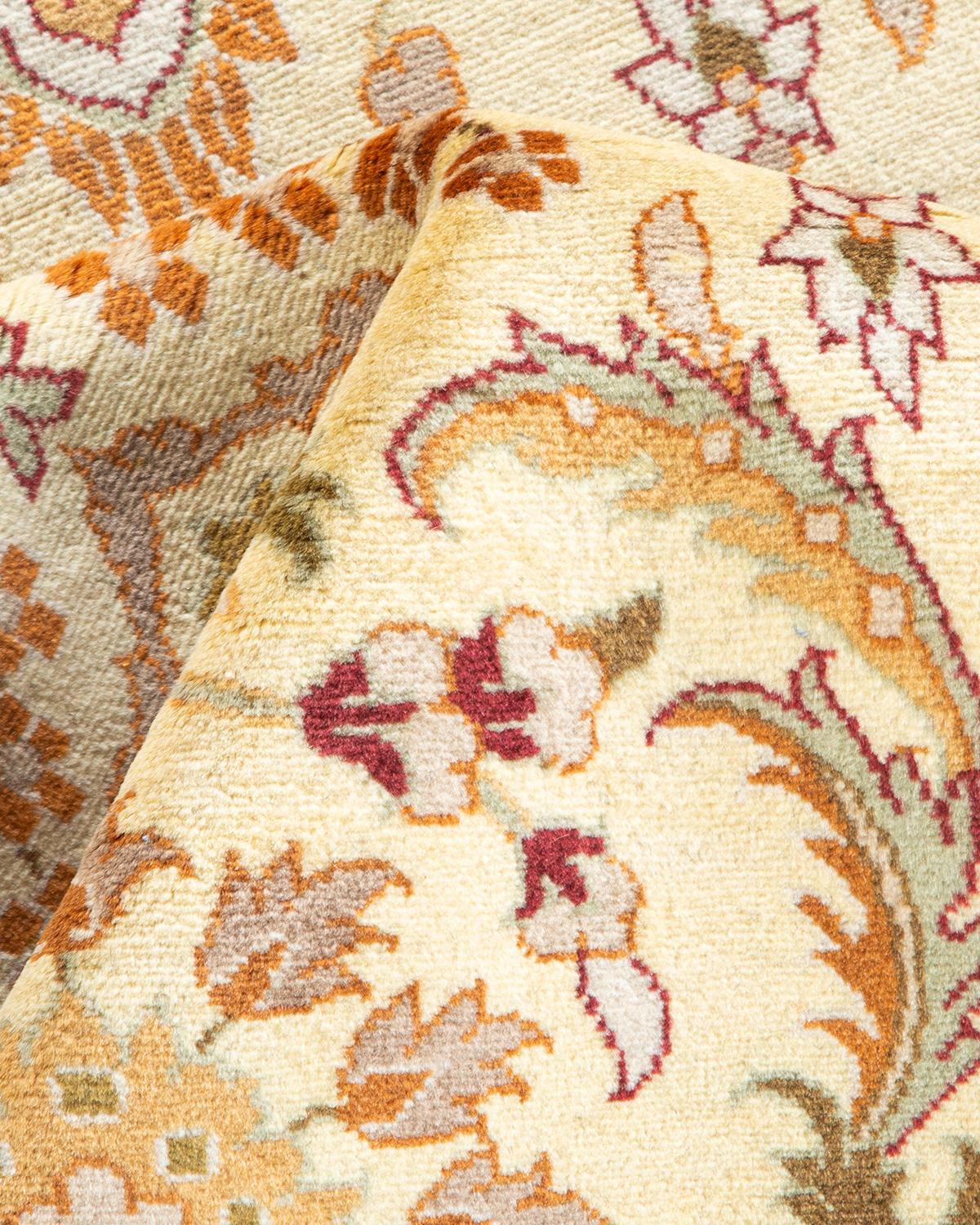 Handgeknüpfter orientalischer Mogul Elfenbeinfarbener Teppich, Unikat im Angebot 1