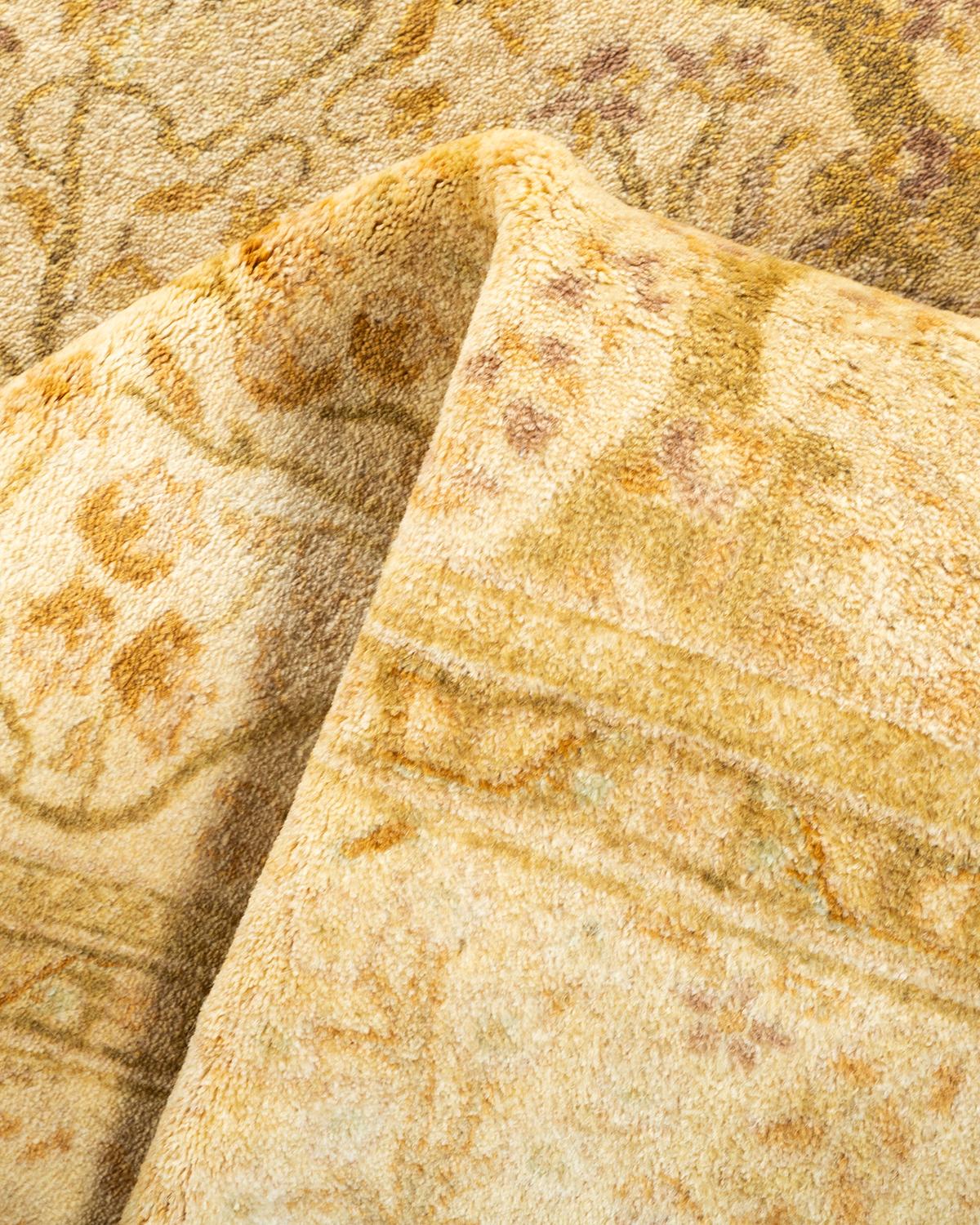 Tapis Oriental Mogul ivoire noué à la main, unique en son genre en vente 1