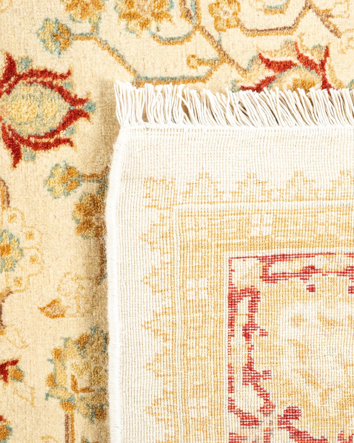 XXIe siècle et contemporain Tapis Oriental Mogul ivoire noué à la main, unique en son genre en vente