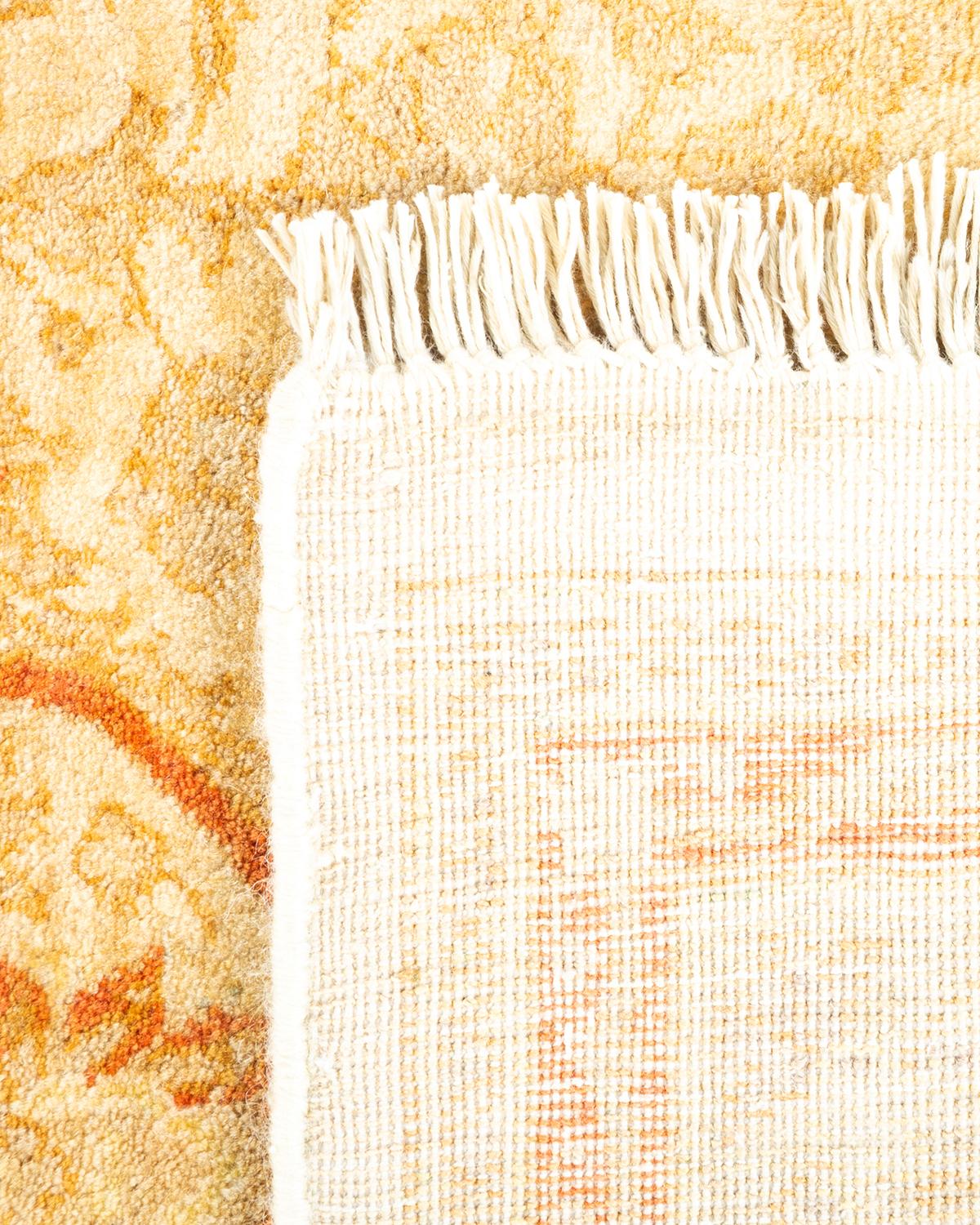 Einzigartiger handgeknüpfter orientalischer Mogul-Teppich in Elfenbein, 2,25 m x 2,25 m, Unikat (21. Jahrhundert und zeitgenössisch) im Angebot