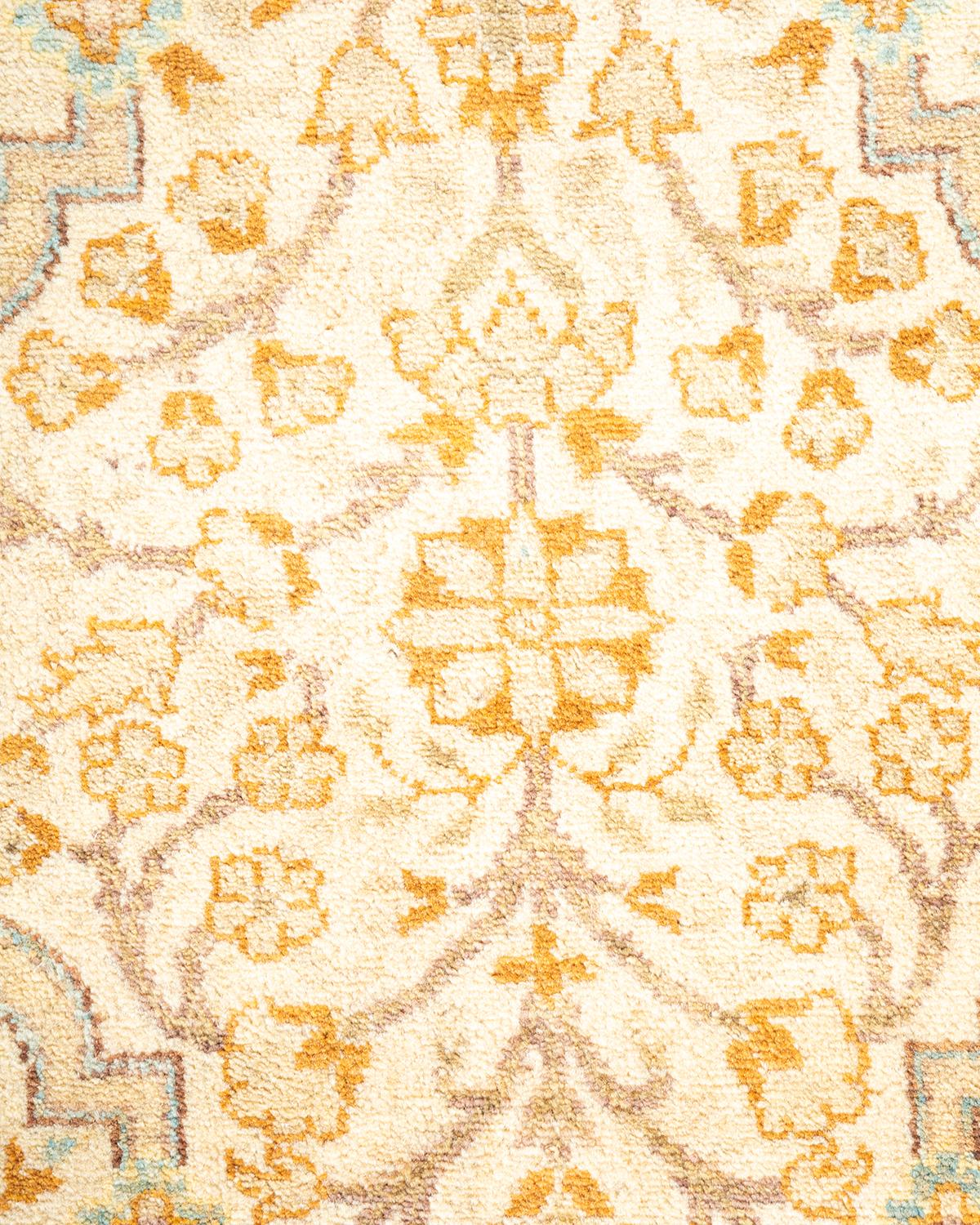 Tapis unique Oriental Mogul ivoire noué à la main unique en son genre Neuf - En vente à Norwalk, CT