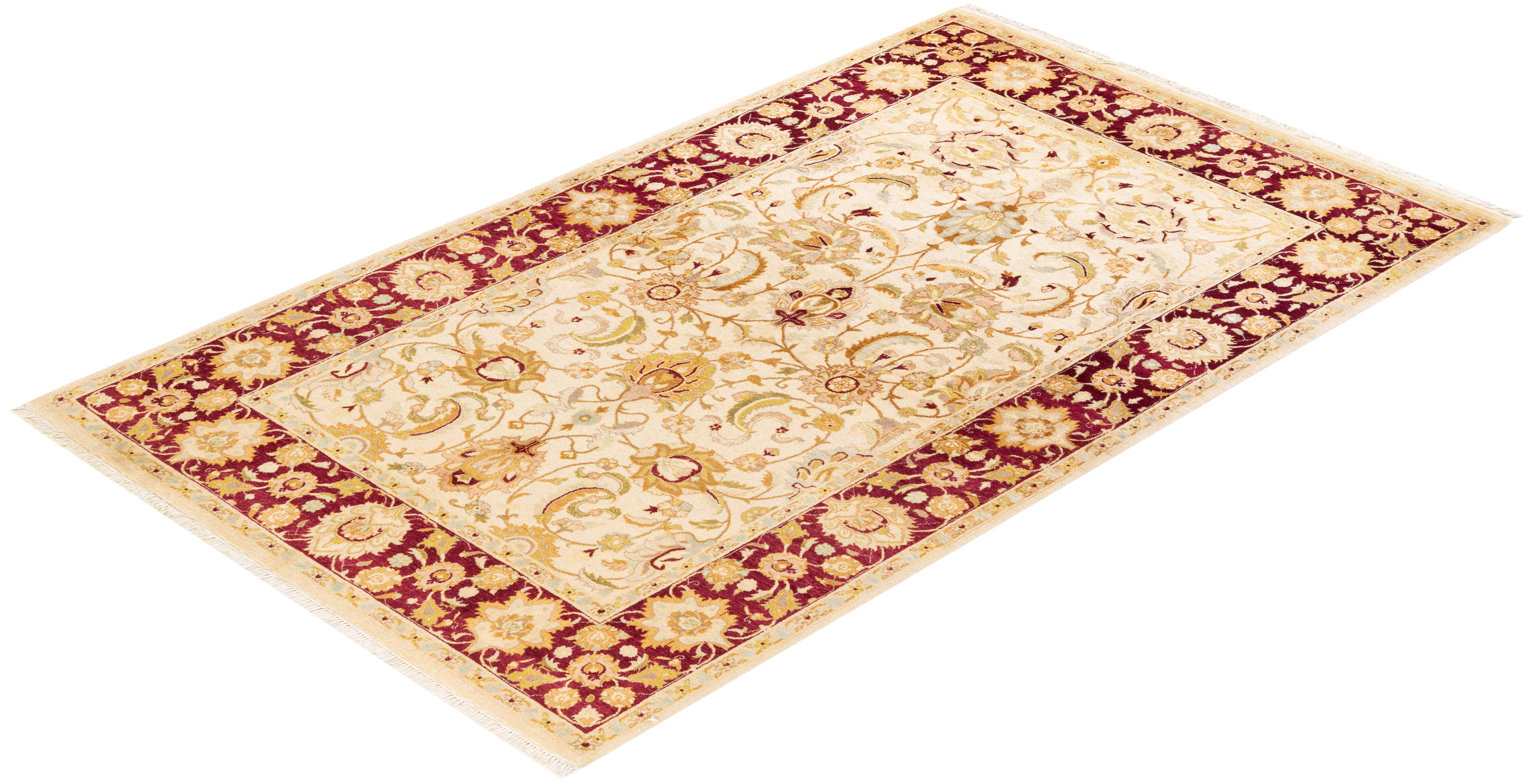 Handgeknüpfter orientalischer Mogul Elfenbeinfarbener Teppich, Unikat im Angebot 2