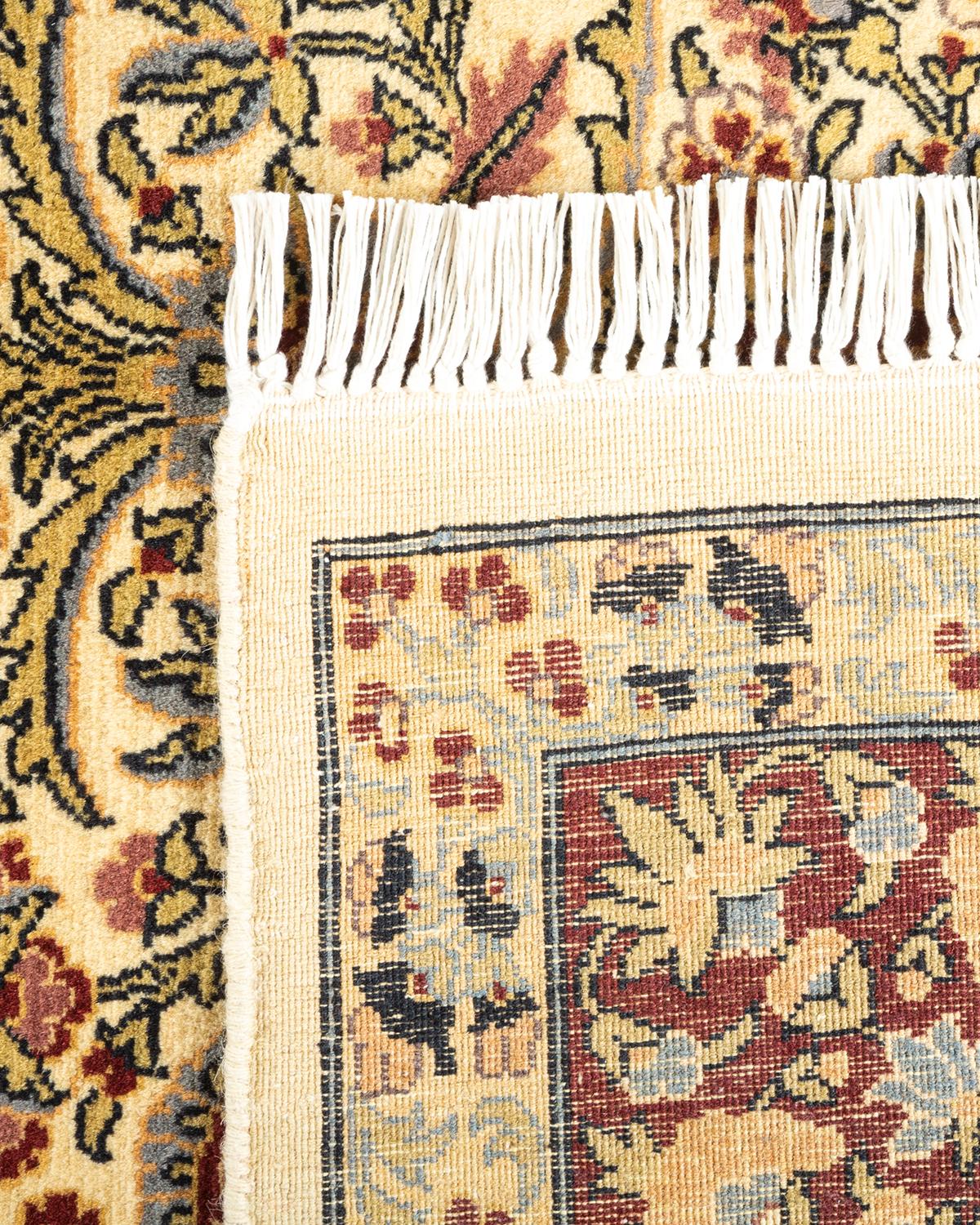 Handgeknüpfter orientalischer Mogul Elfenbeinfarbener Teppich, Unikat (21. Jahrhundert und zeitgenössisch)