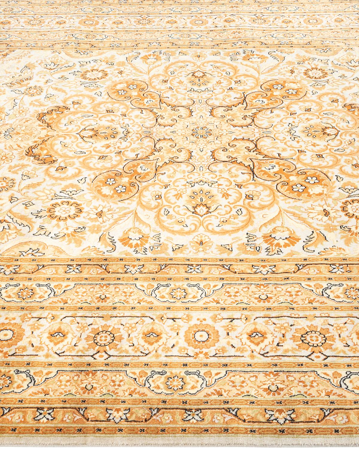 Tappeto orientale Mogul Ivory, unico nel suo genere e annodato a mano In condizioni Nuovo in vendita a Norwalk, CT