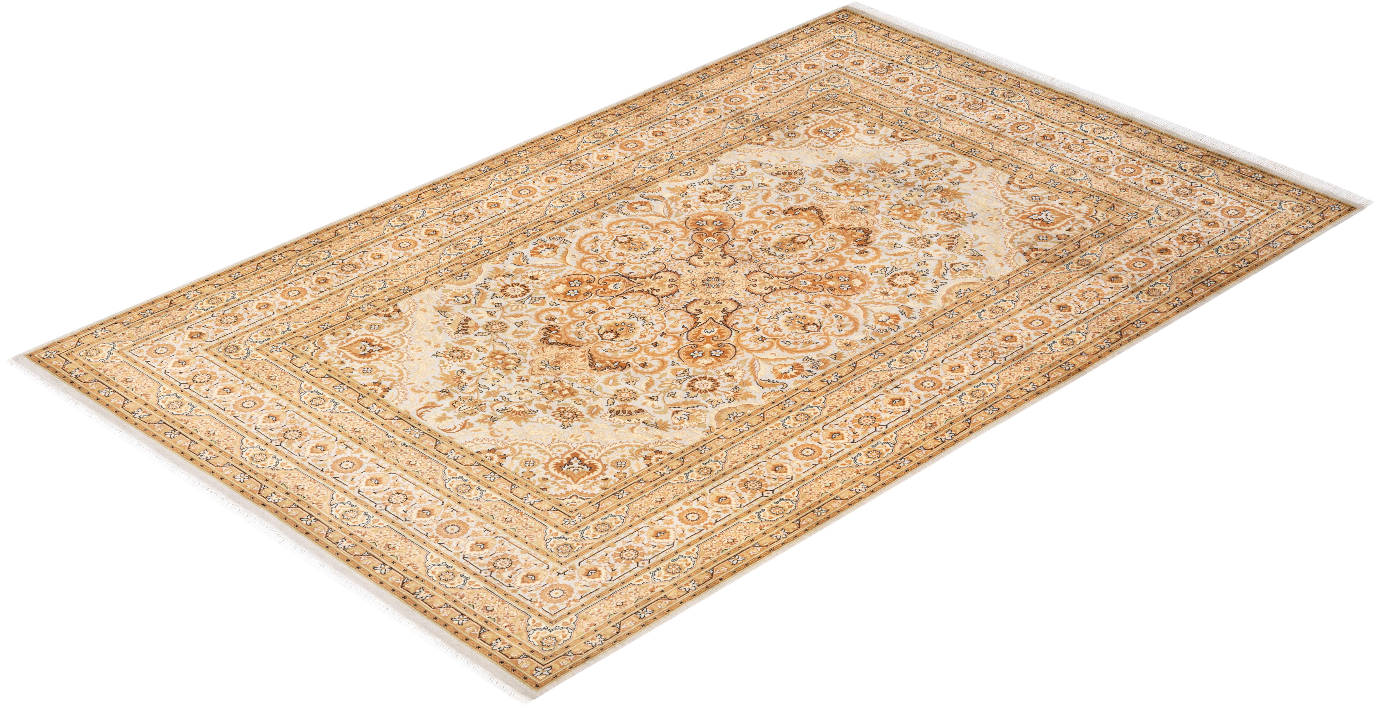 Tappeto orientale Mogul Ivory, unico nel suo genere e annodato a mano in vendita 2