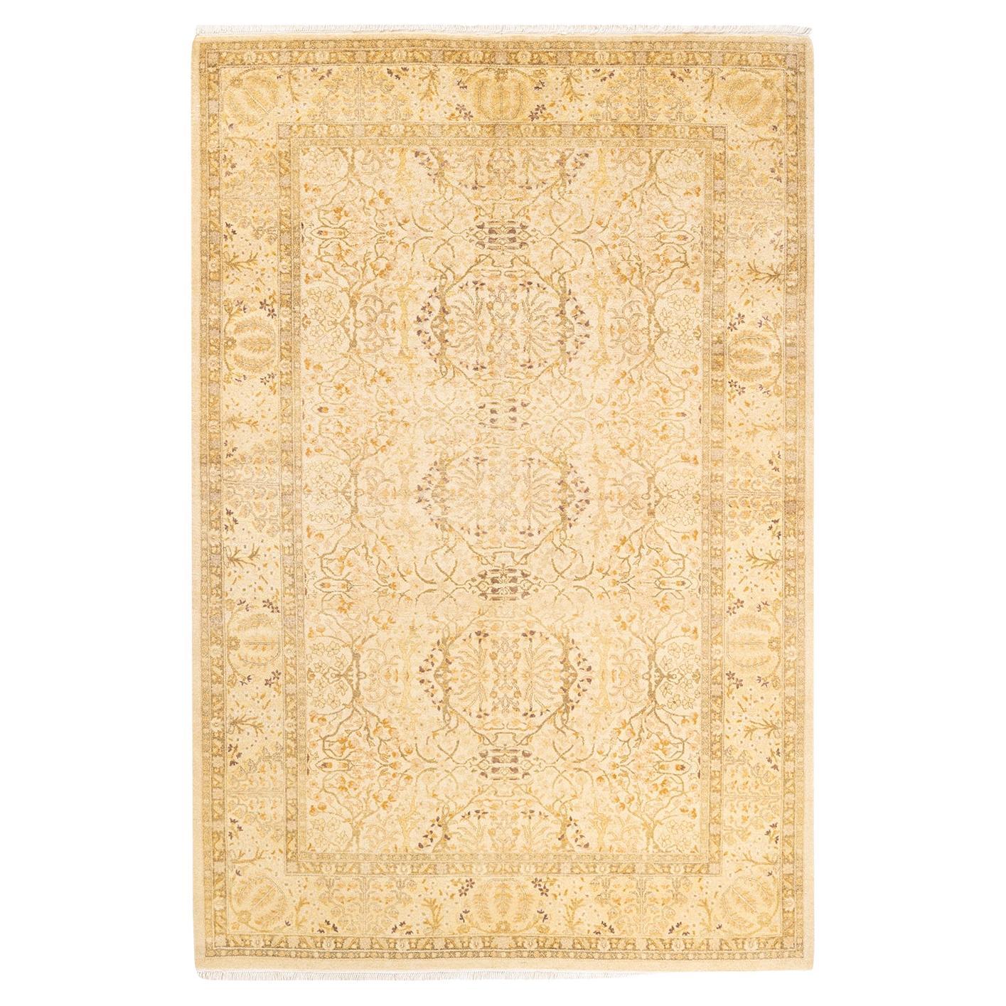 Tapis Oriental Mogul ivoire noué à la main, unique en son genre