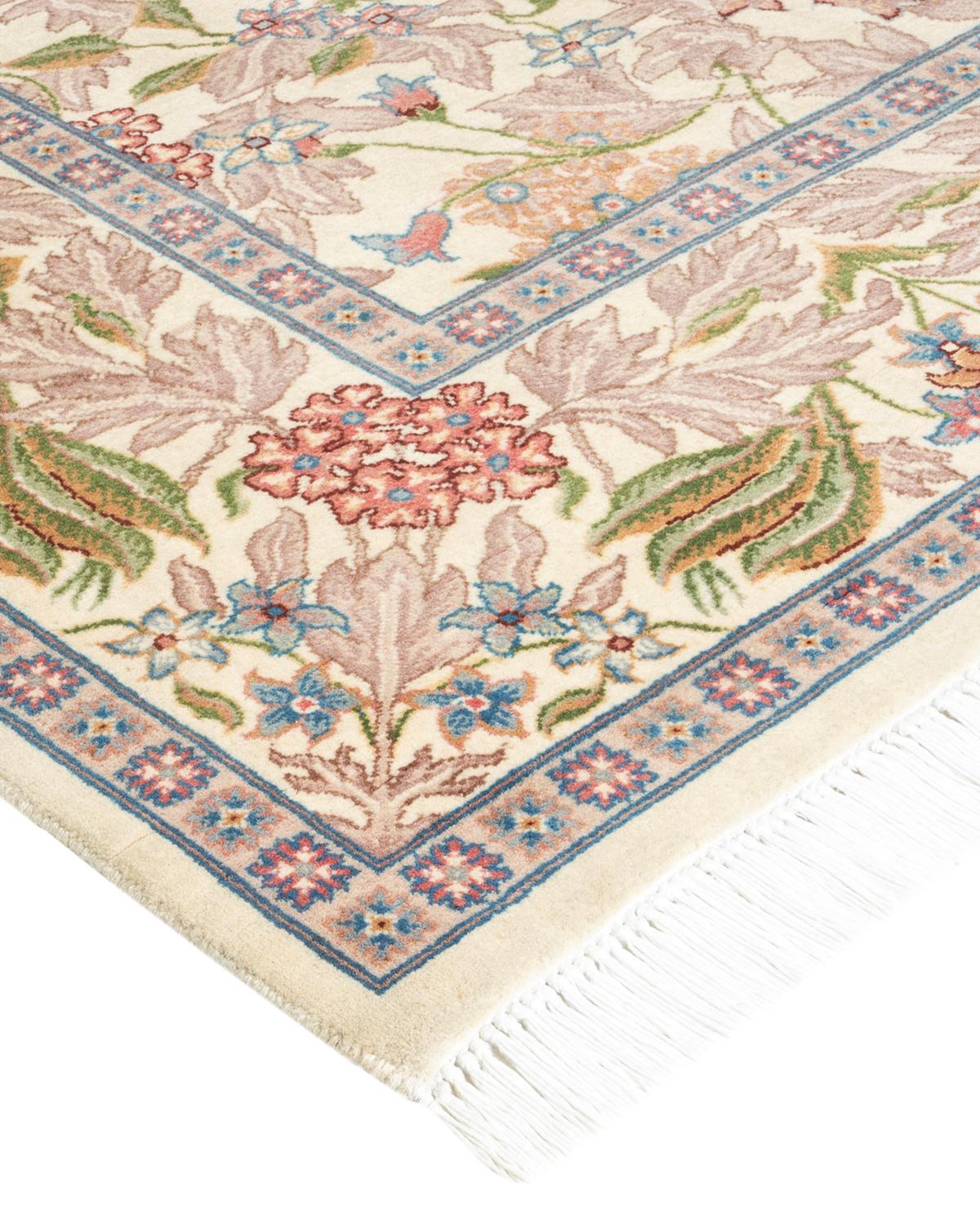 Die Teppiche der Mogul-Kollektion bringen mit ihren zurückhaltenden Farben und Allover-Mustern zeitlose Eleganz in jeden Raum. Beeinflusst von einem Spektrum türkischer, indischer und persischer Designs, lassen die Kunsthandwerker, die diese