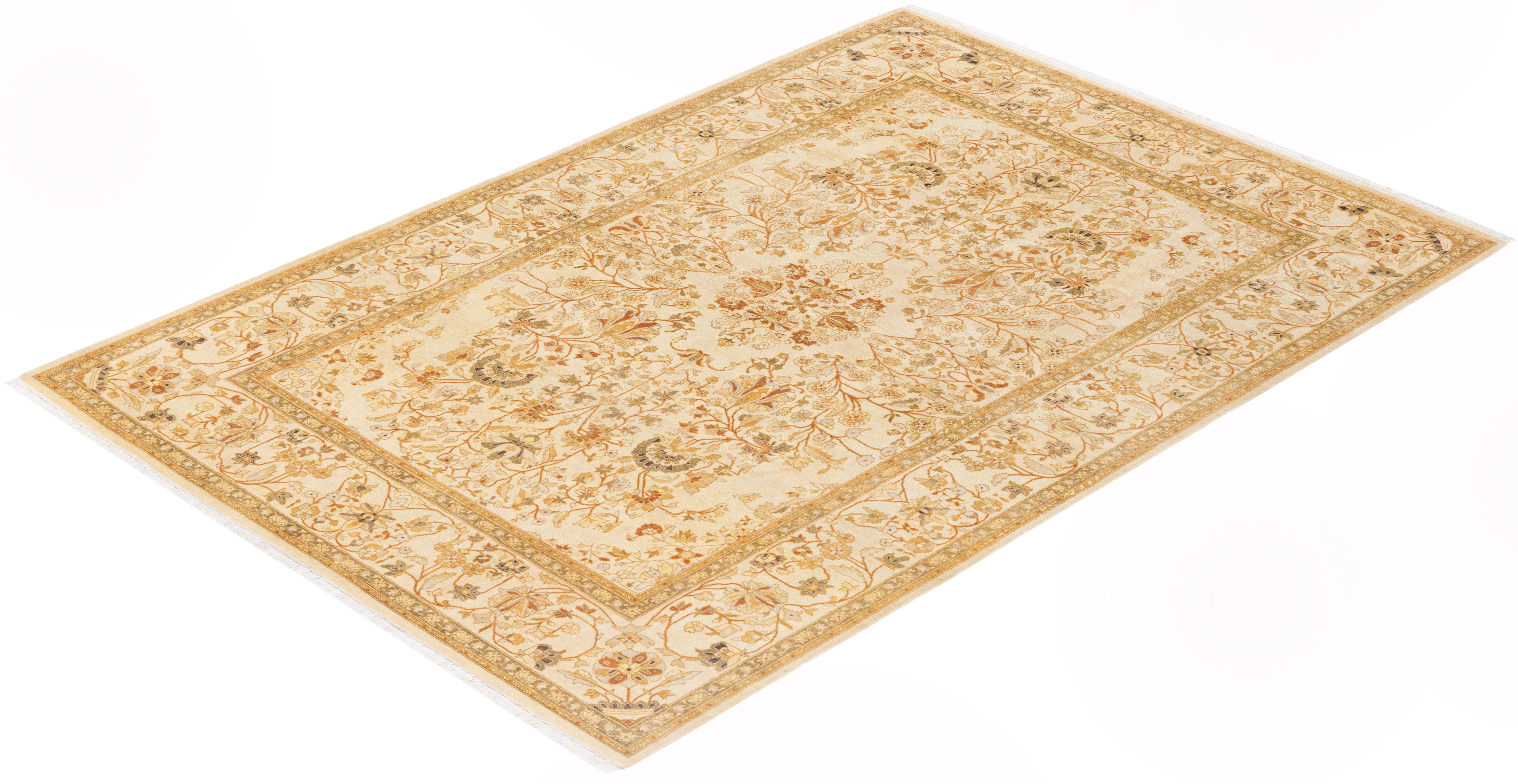 Tappeto orientale Mogul Ivory, unico nel suo genere e annodato a mano in vendita 2