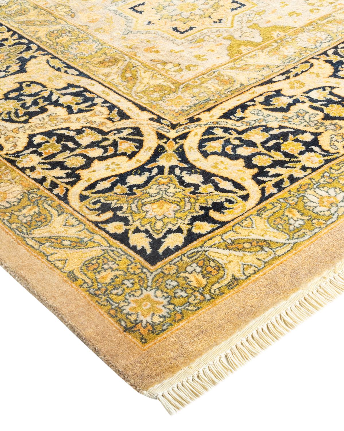 Die Teppiche der Mogul-Kollektion bringen mit ihren zurückhaltenden Farben und Allover-Mustern zeitlose Eleganz in jeden Raum. Beeinflusst von einem Spektrum türkischer, indischer und persischer Designs, lassen die Kunsthandwerker, die diese