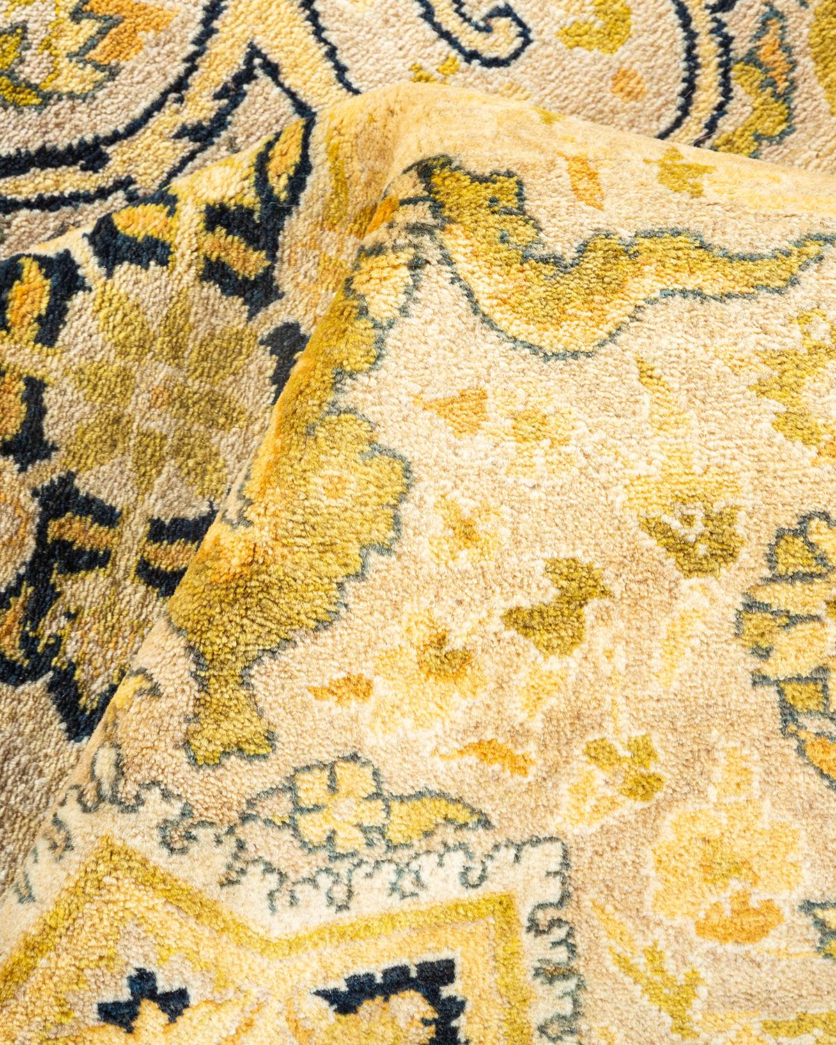 Handgeknüpfter orientalischer Mogul-Teppich in Elfenbein, 1,25 m x 2,25 m, Unikat im Angebot 1