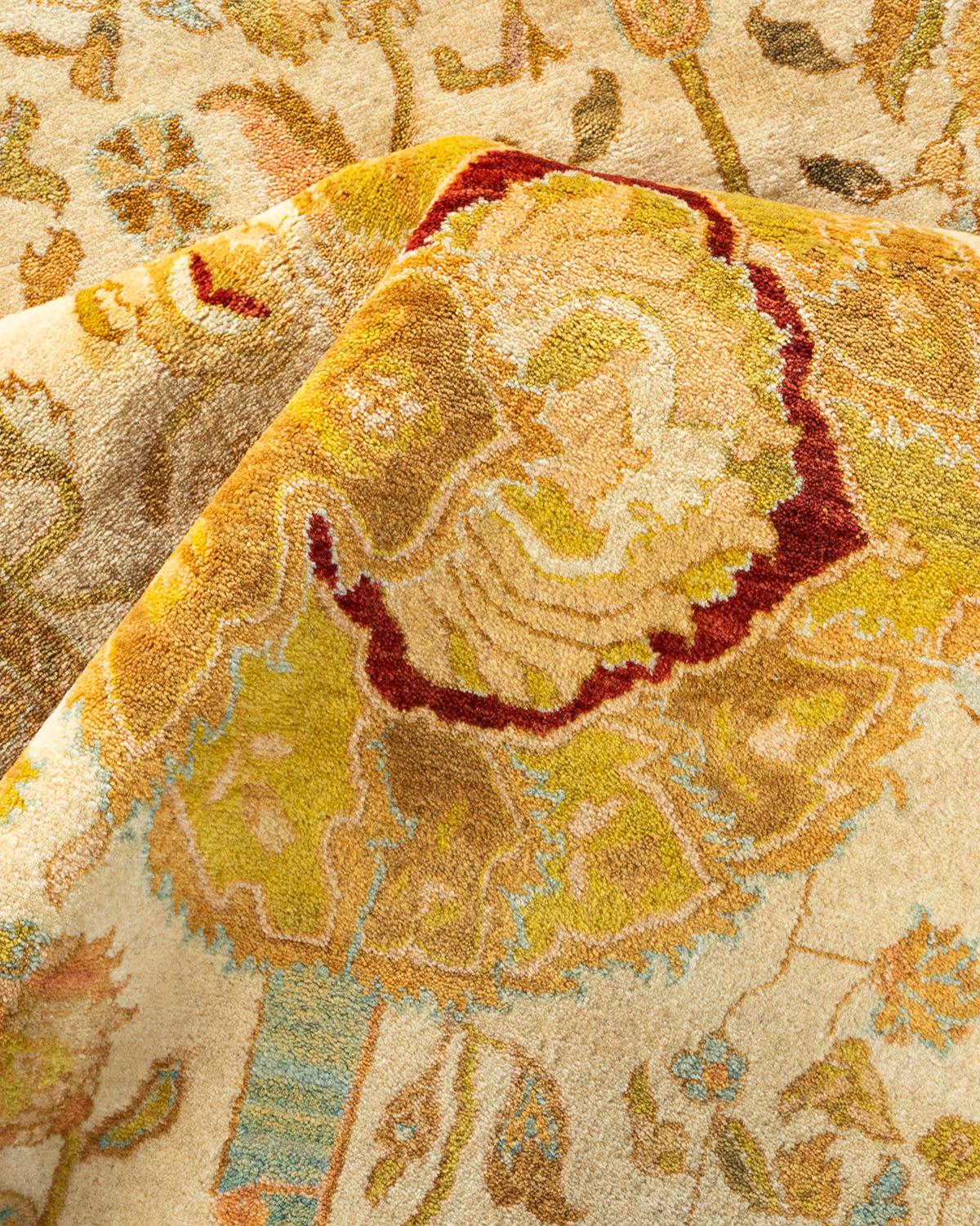 Tapis d'Orient Mogul Ivoire, noué à la main, unique en son genre en vente 1