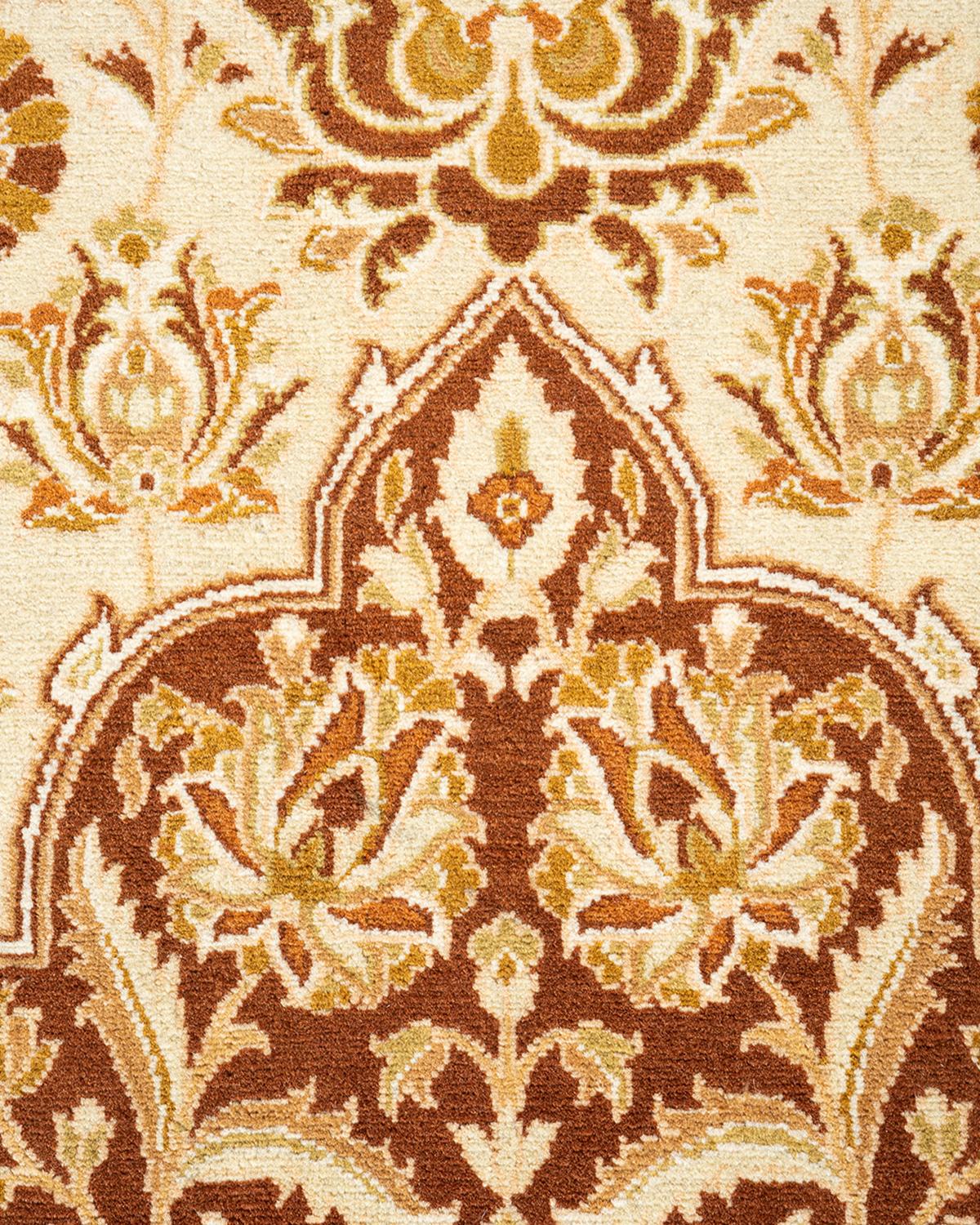 Handgeknüpfter orientalischer Mogul Elfenbeinfarbener Teppich, Unikat (Pakistanisch) im Angebot