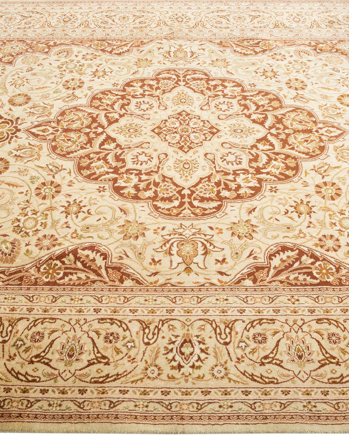 Handgeknüpfter orientalischer Mogul Elfenbeinfarbener Teppich, Unikat im Zustand „Neu“ im Angebot in Norwalk, CT