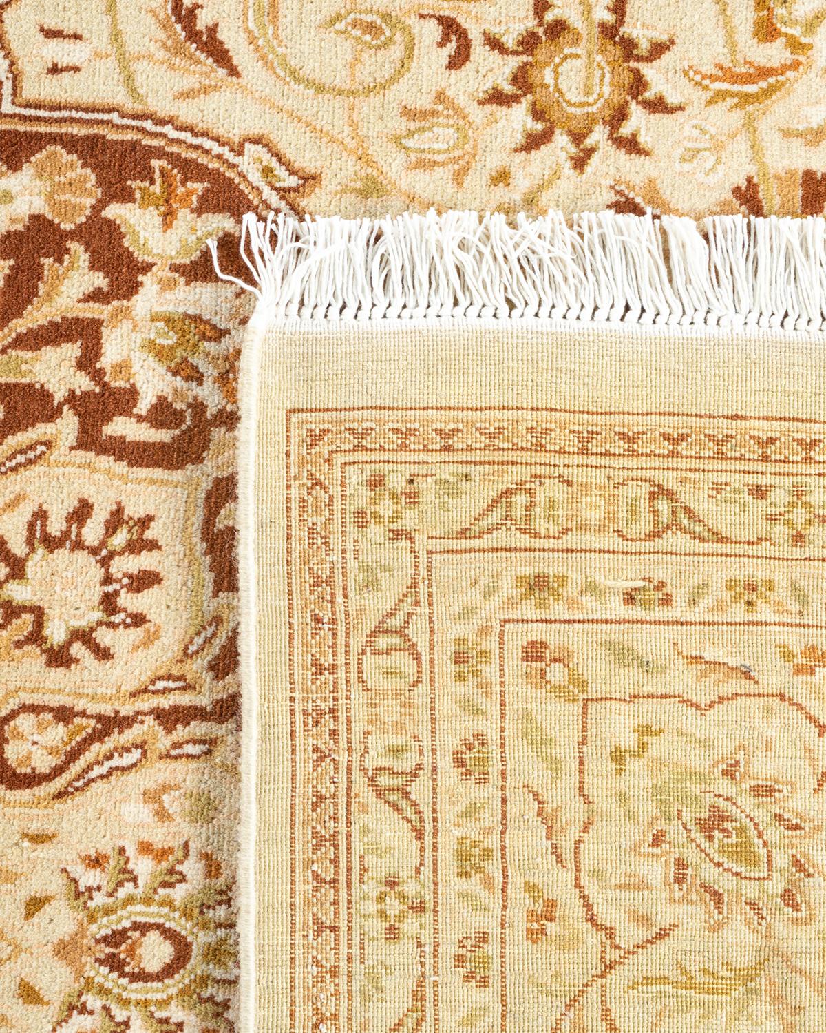 Handgeknüpfter orientalischer Mogul Elfenbeinfarbener Teppich, Unikat (21. Jahrhundert und zeitgenössisch) im Angebot