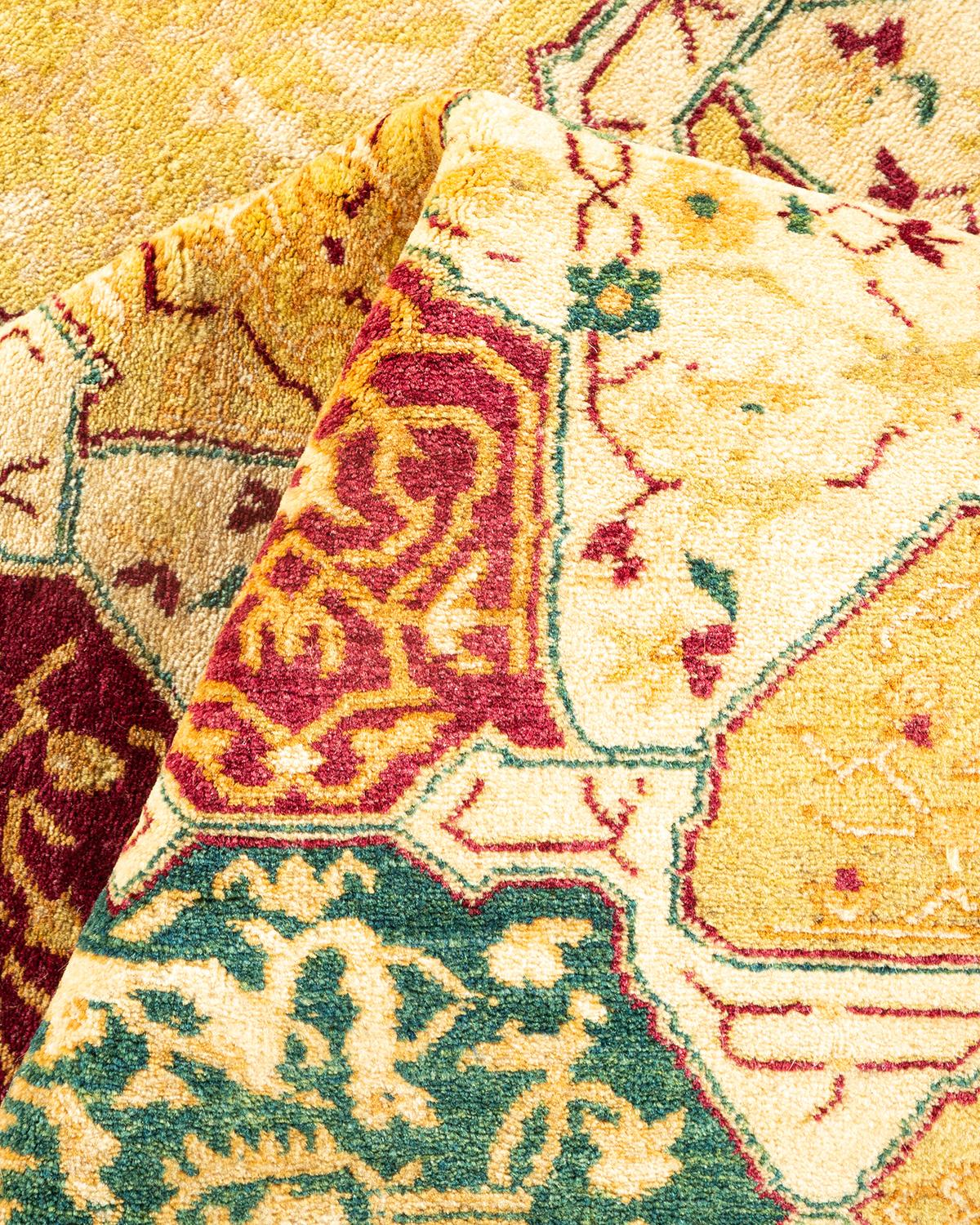 Handgeknüpfter orientalischer Mogul Elfenbeinfarbener Teppich, Unikat im Angebot 1