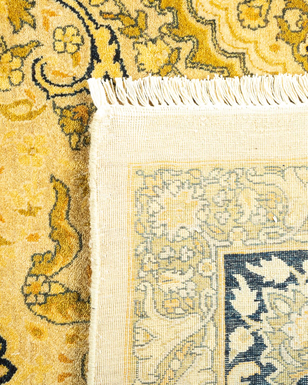 Handgeknüpfter orientalischer Mogul Elfenbeinfarbener Teppich, Unikat (21. Jahrhundert und zeitgenössisch)