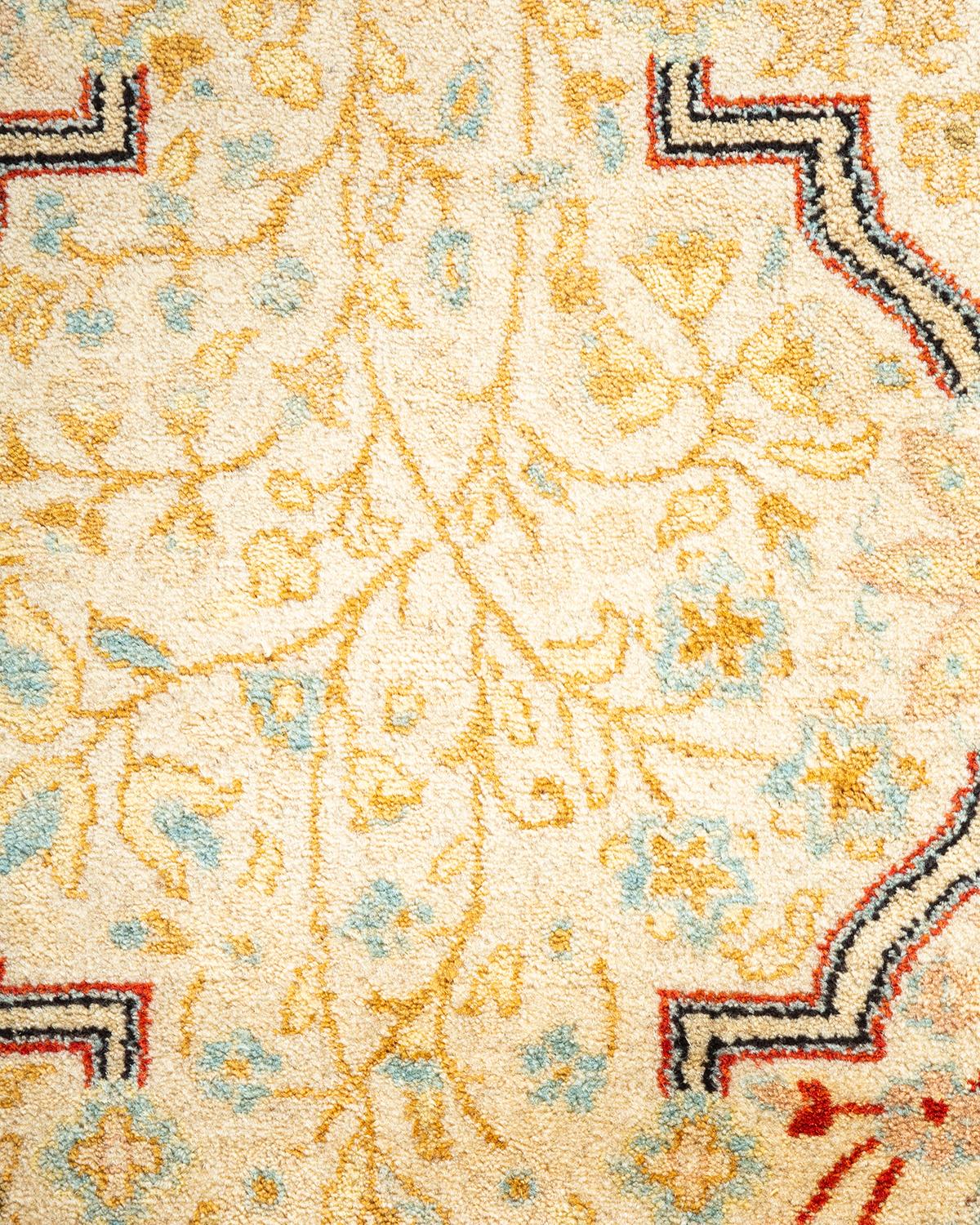 Handgeknüpfter orientalischer Mogul elfenbeinfarbener Teppich in Elfenbein, Unikat (Pakistanisch) im Angebot