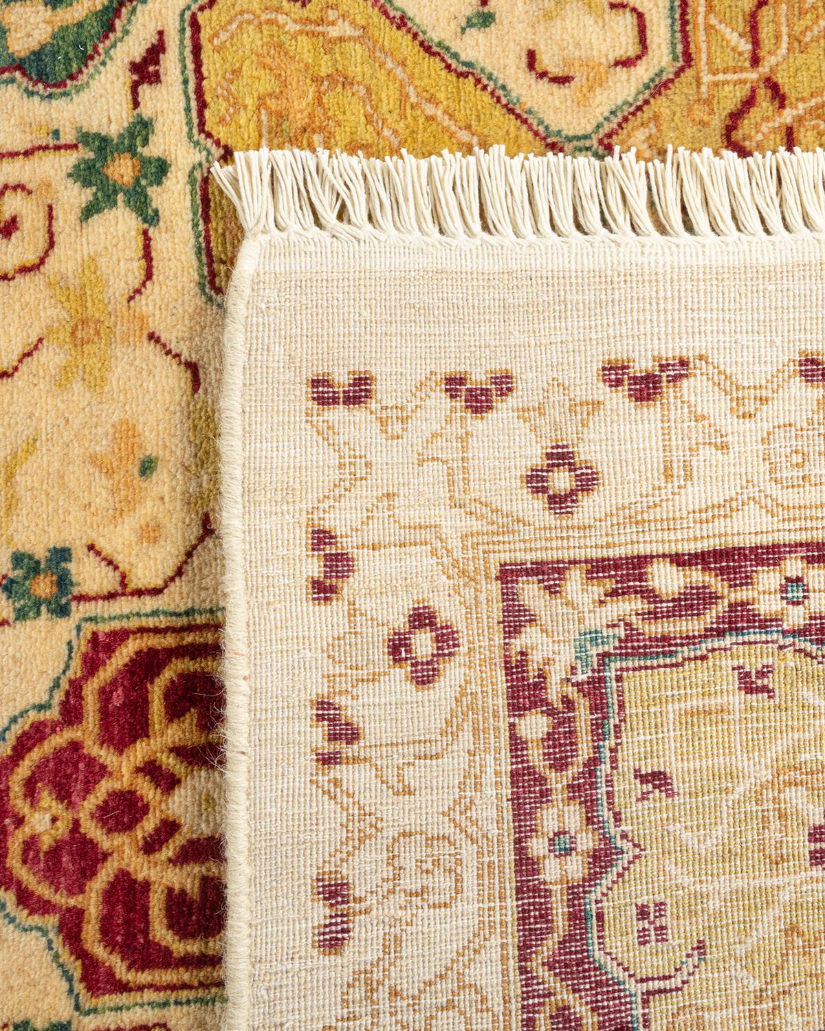Handgeknüpfter orientalischer Mogul Elfenbeinfarbener Teppich, Unikat (21. Jahrhundert und zeitgenössisch) im Angebot