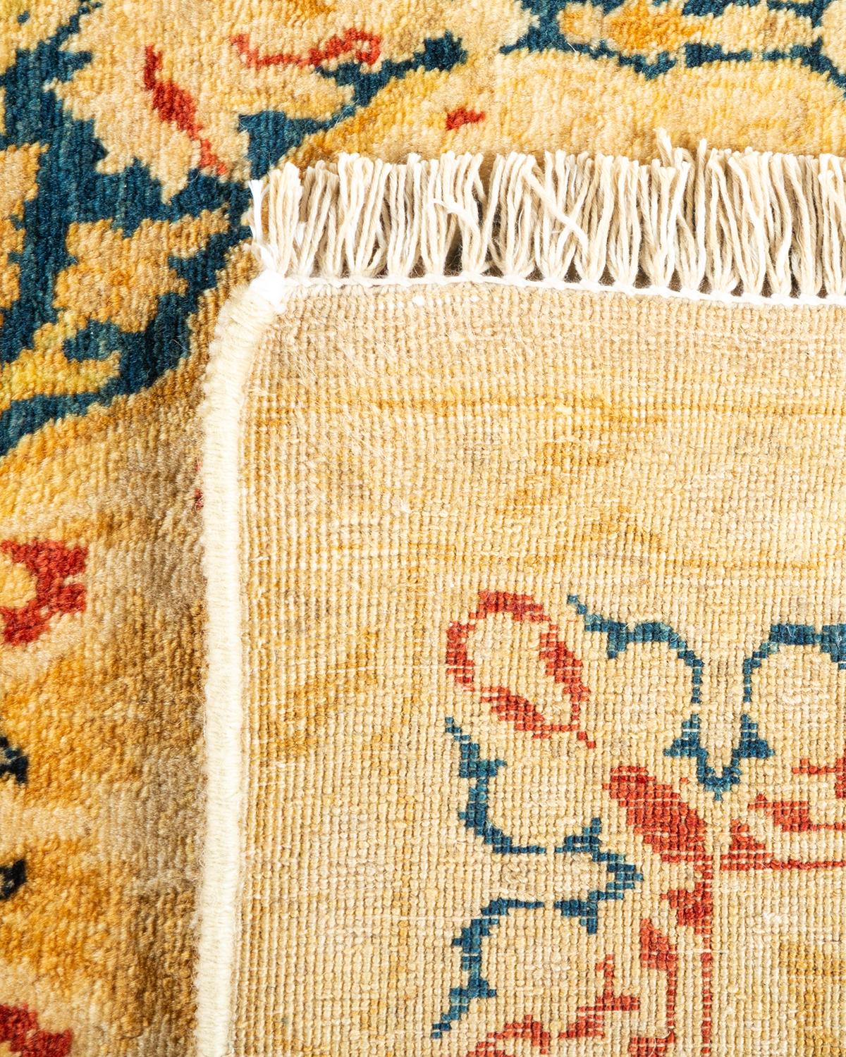 Handgeknüpfter orientalischer Mogul Elfenbeinfarbener Teppich, Unikat (21. Jahrhundert und zeitgenössisch) im Angebot