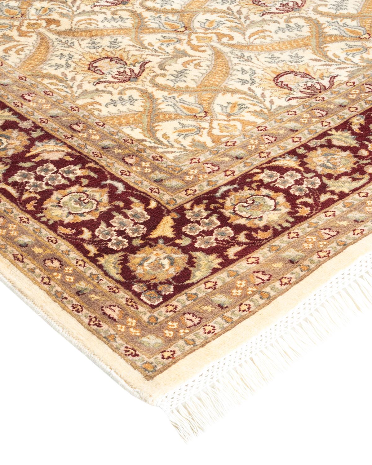 Avec leurs palettes discrètes et leurs motifs allover, les tapis de la collection Mogul apporteront une sophistication intemporelle à n'importe quelle pièce. Influencés par un éventail de motifs turcs, indiens et persans, les artisans qui tissent à