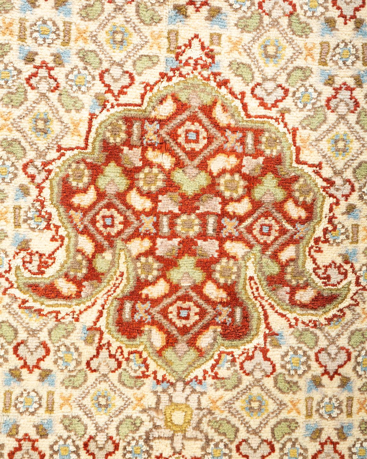 Handgeknüpfter orientalischer Mogul elfenbeinfarbener Teppich in Elfenbein, Unikat (Pakistanisch) im Angebot