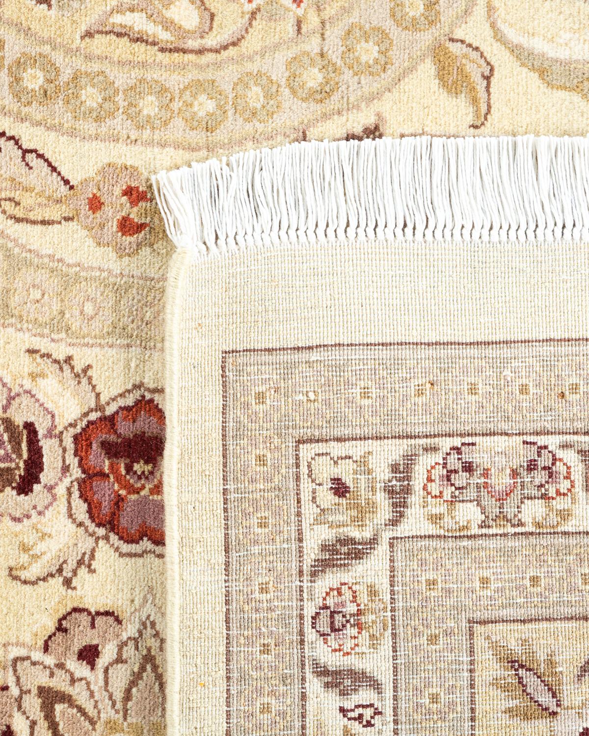 Handgeknüpfter orientalischer Mogul Elfenbeinfarbener Teppich, Unikat (21. Jahrhundert und zeitgenössisch) im Angebot