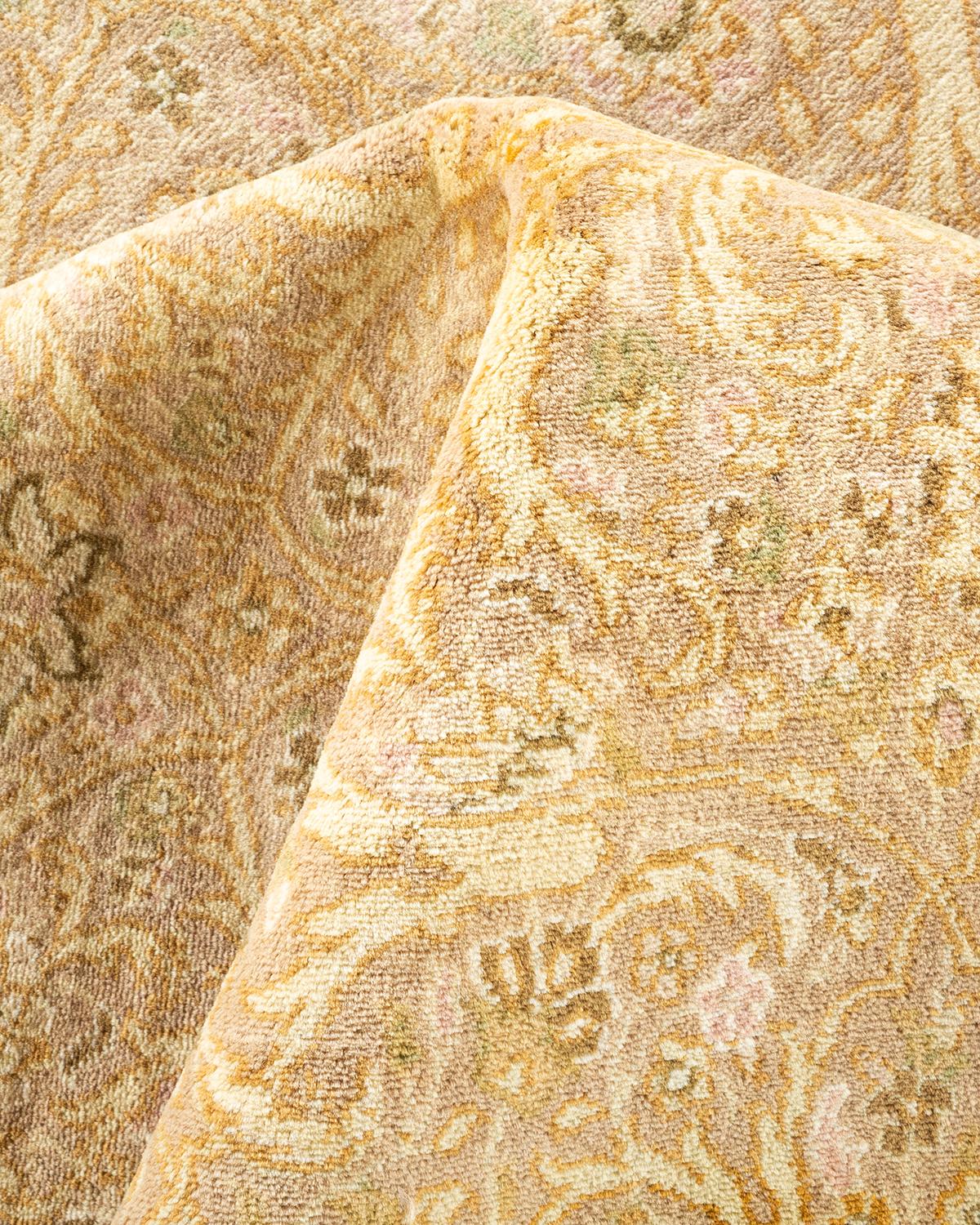 Handgeknüpfter orientalischer Mogul elfenbeinfarbener Teppich in Elfenbein, Unikat im Angebot 1