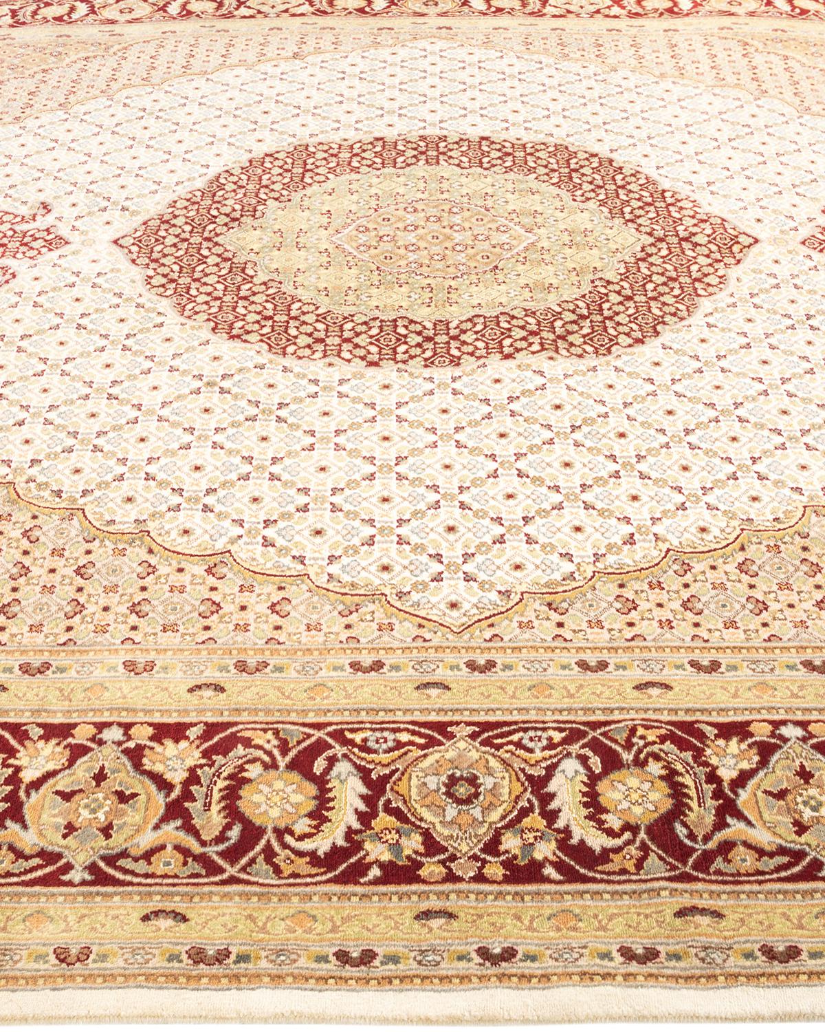 One-of-a-kind Hand Knotted Oriental Mogul Ivory Area Rug In New Condition For Sale In Norwalk, CT