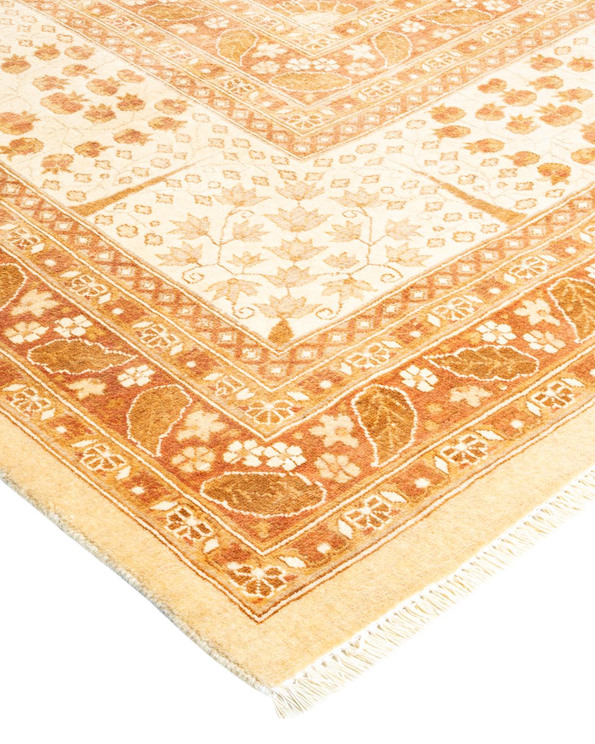 Avec leurs palettes discrètes et leurs motifs allover, les tapis de la collection Mogul apporteront une sophistication intemporelle à n'importe quelle pièce. Influencés par un éventail de motifs turcs, indiens et persans, les artisans qui tissent à