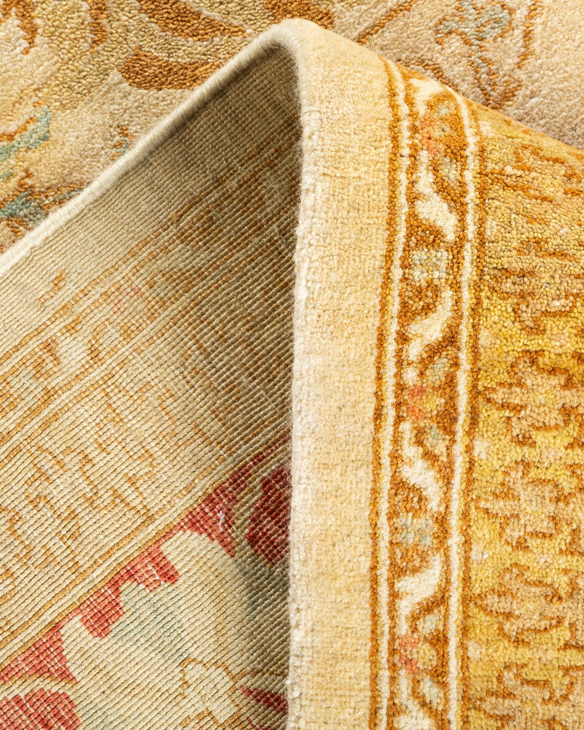 Handgeknüpfter orientalischer Mogul Elfenbeinfarbener Teppich, Unikat im Angebot 1