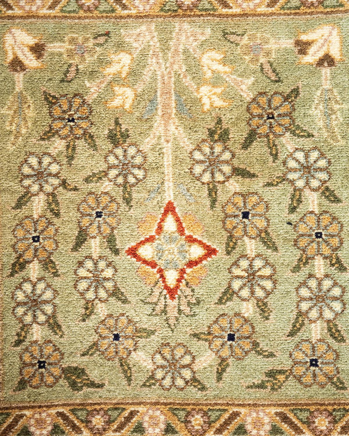 Pakistanais Tapis Oriental Mogul ivoire noué à la main, unique en son genre en vente