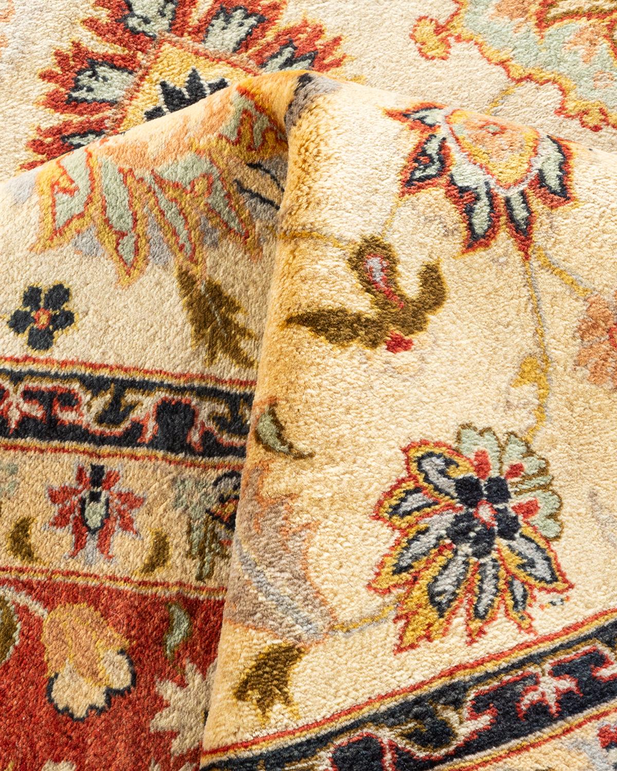 Tapis Oriental Mogul ivoire noué à la main, unique en son genre en vente 1