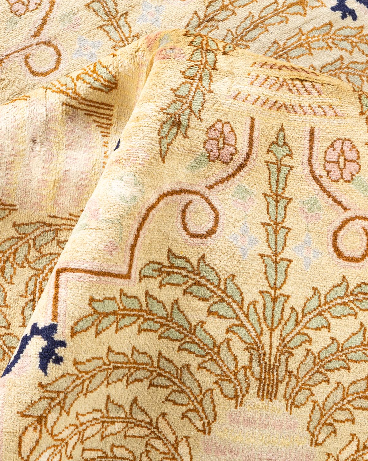 Tapis Oriental Mogul ivoire noué à la main unique en son genre en vente 1