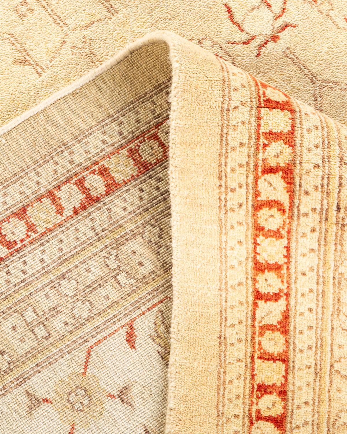 Handgeknüpfter orientalischer Mogul elfenbeinfarbener Teppich in Elfenbein, Unikat (Wolle) im Angebot