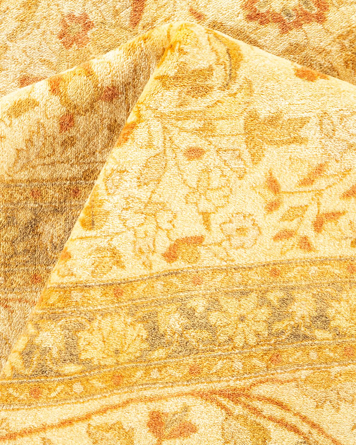 Handgeknüpfter orientalischer Mogul Elfenbeinfarbener Teppich, Unikat im Angebot 1