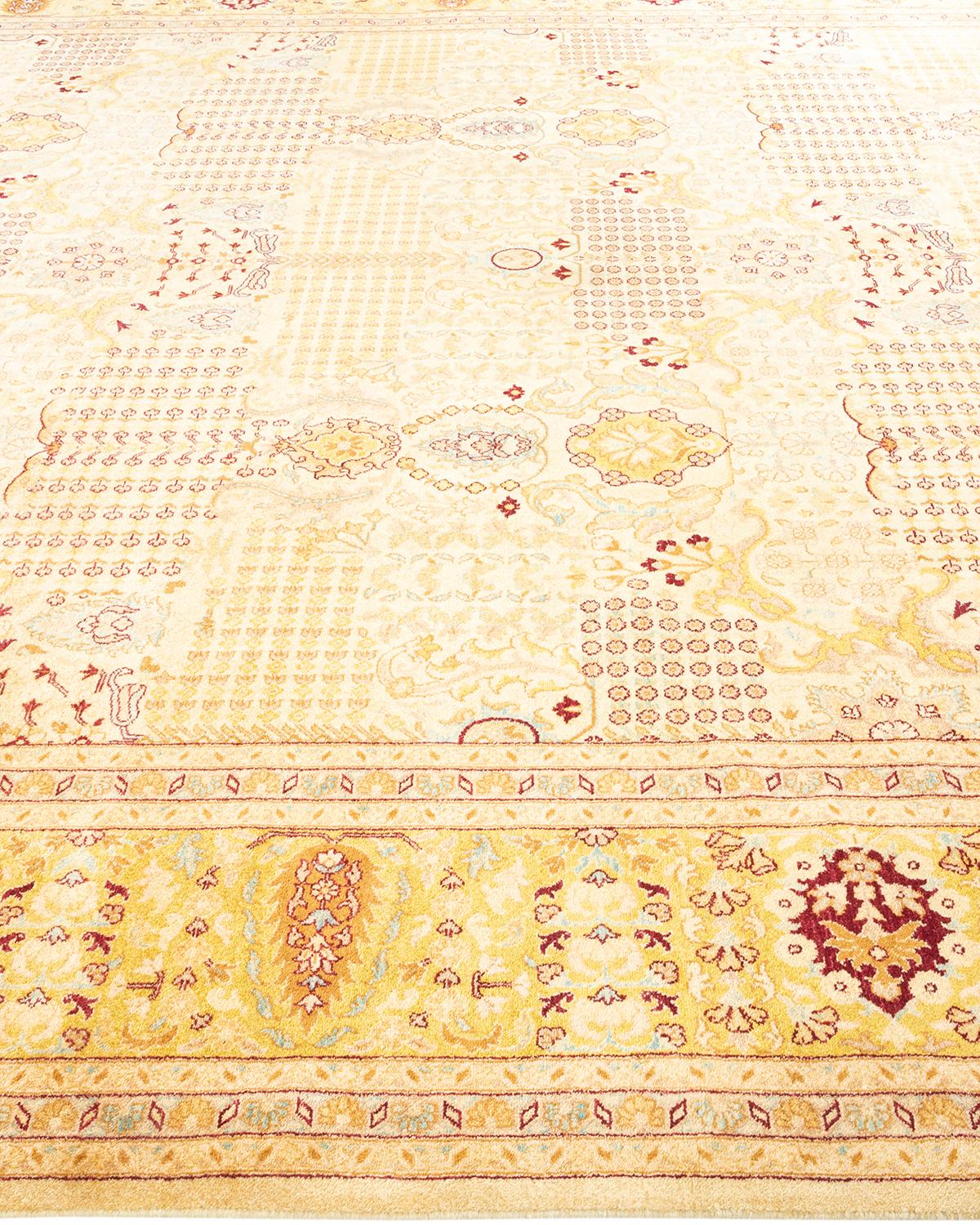 Tappeto orientale Mogul Ivory, unico nel suo genere e annodato a mano In condizioni Nuovo in vendita a Norwalk, CT
