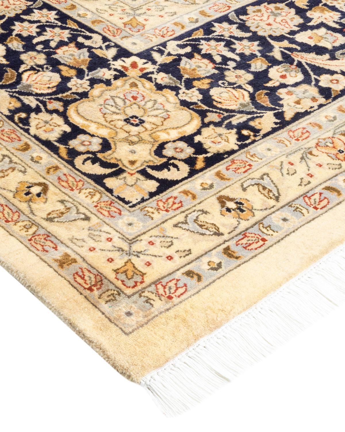 Die Teppiche der Mogul Collection'S bringen mit ihren zurückhaltenden Farben und Allover-Mustern zeitlose Raffinesse in jeden Raum. Beeinflusst von einem Spektrum türkischer, indischer und persischer Designs, lassen die Kunsthandwerker, die diese